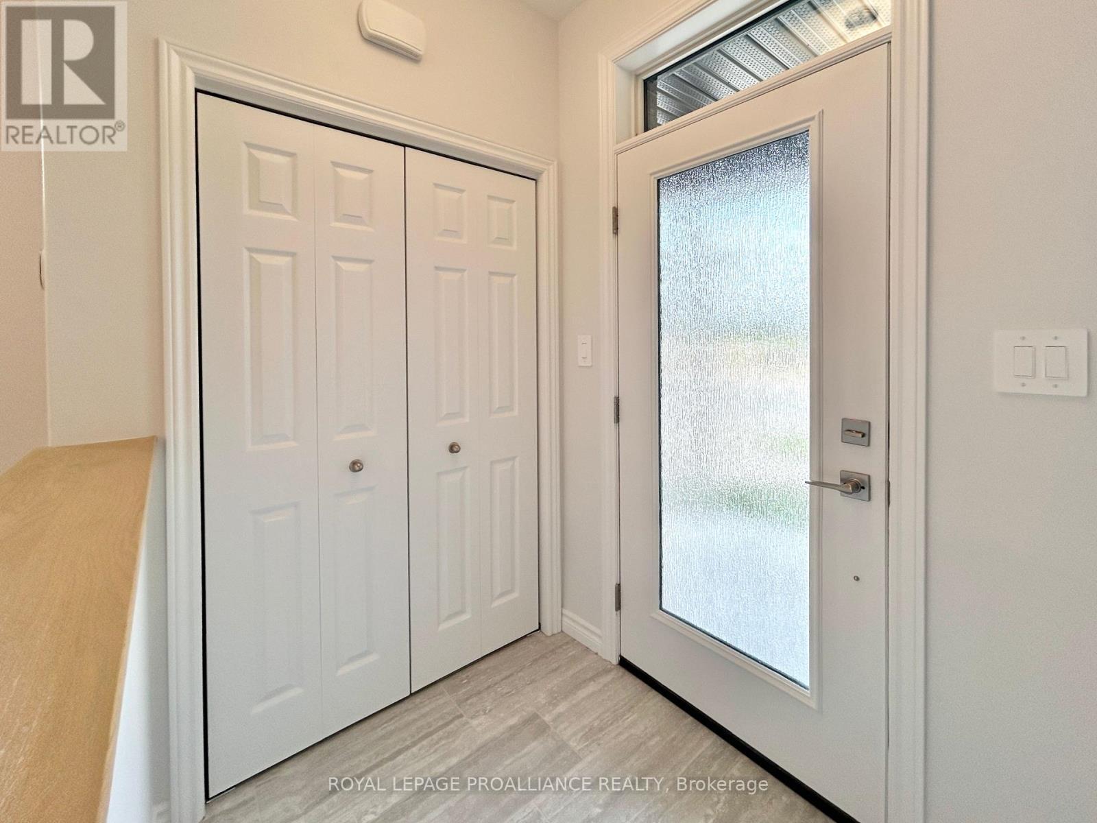 












12 RIVERSTONE WAY

,
Belleville (Thurlow Ward),




Ontario
K8N0S6

