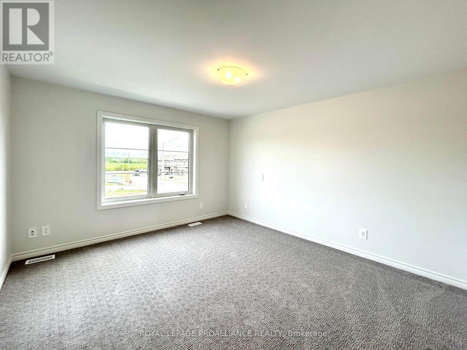 












12 RIVERSTONE WAY

,
Belleville (Thurlow Ward),




Ontario
K8N0S6

