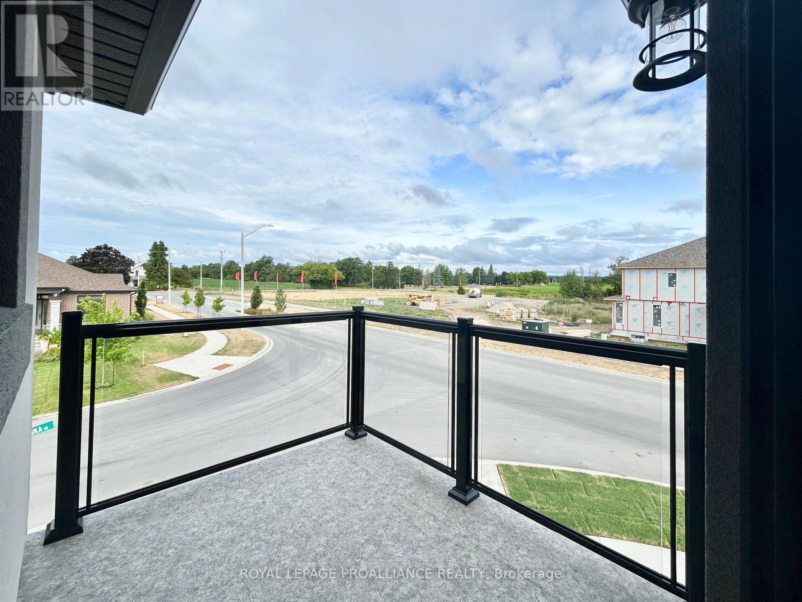 












12 RIVERSTONE WAY

,
Belleville (Thurlow Ward),




Ontario
K8N0S6


