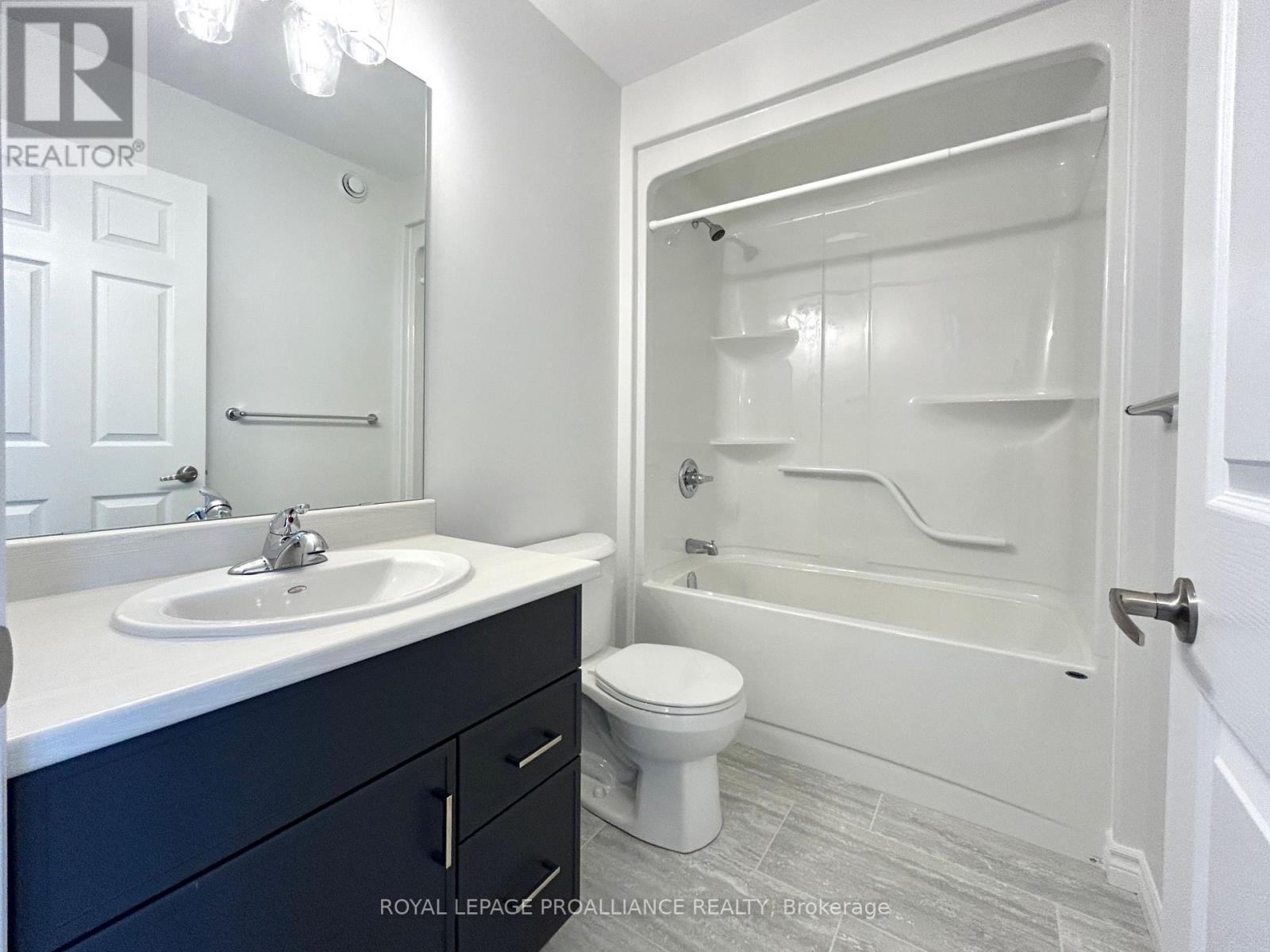 












12 RIVERSTONE WAY

,
Belleville (Thurlow Ward),




Ontario
K8N0S6

