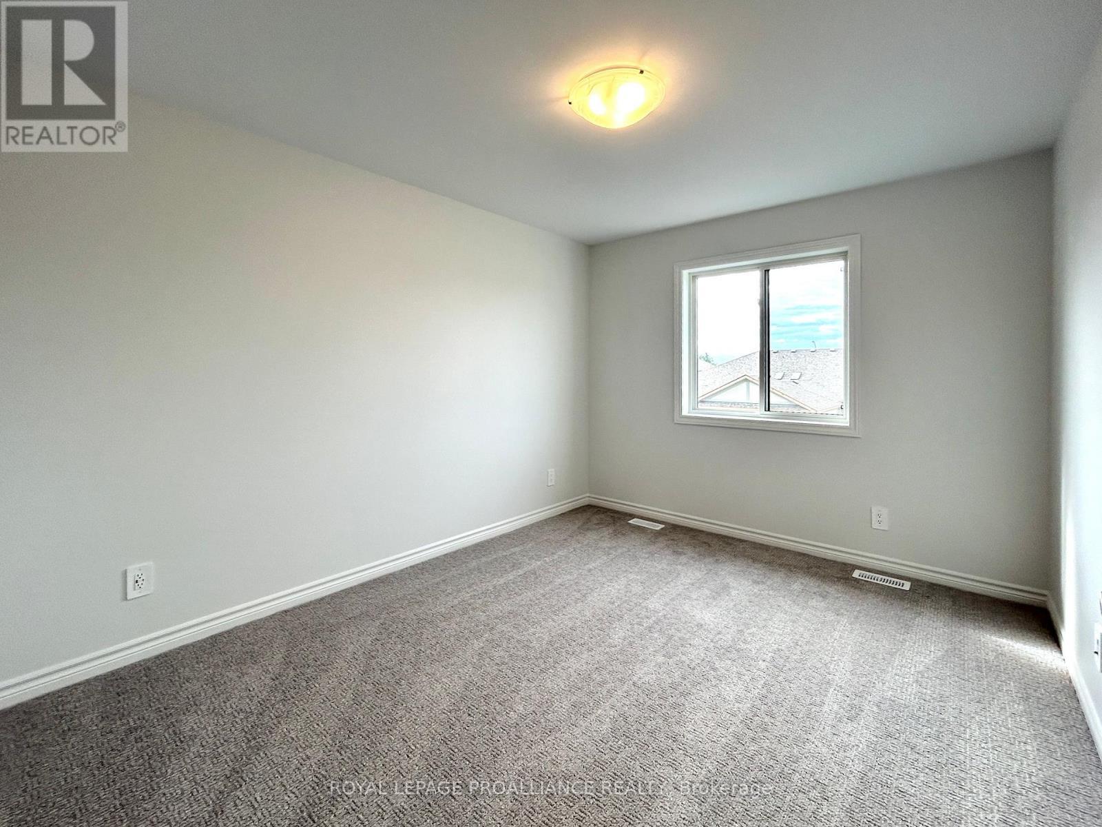 












12 RIVERSTONE WAY

,
Belleville (Thurlow Ward),




Ontario
K8N0S6

