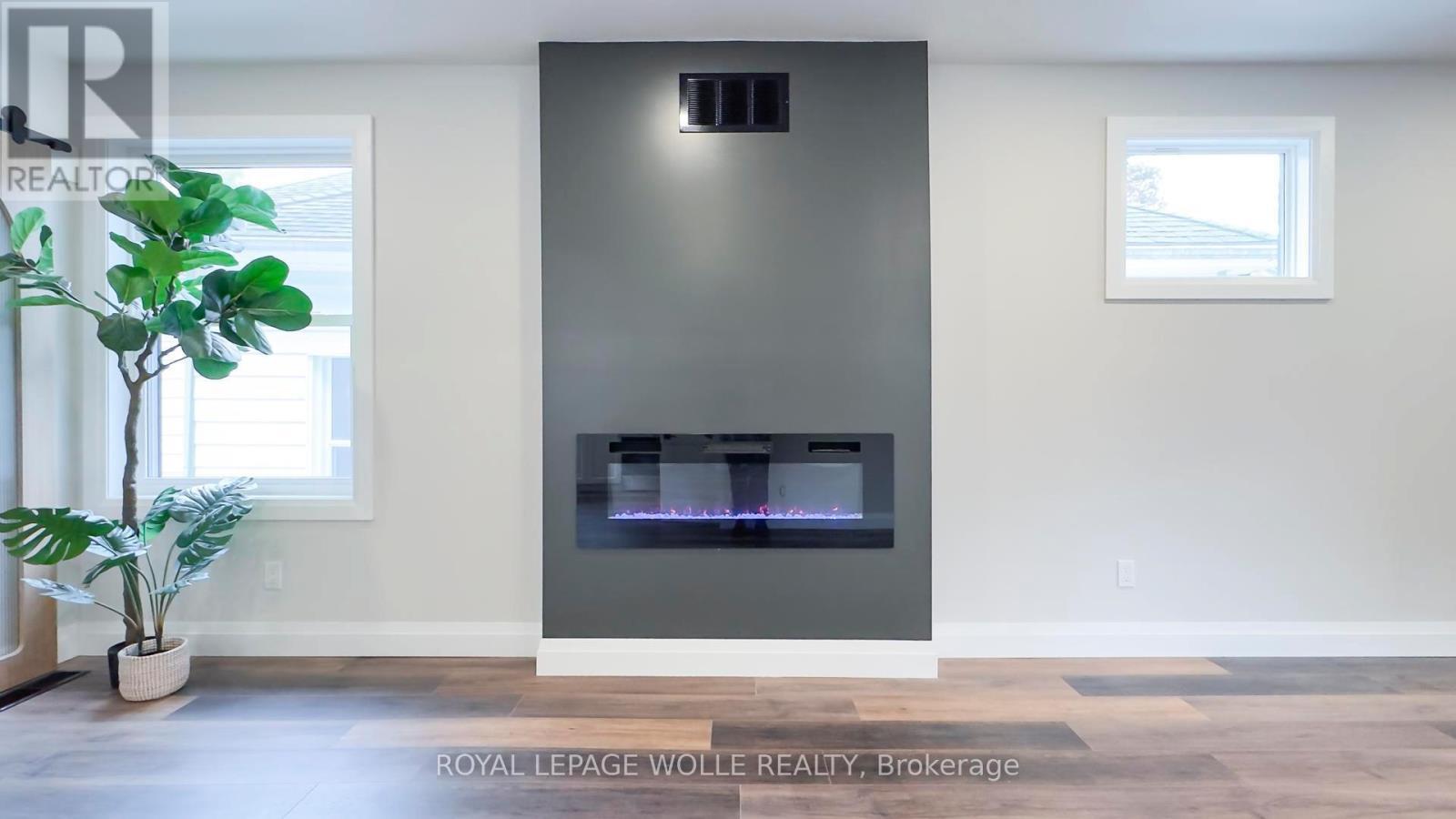 












97 WELL STREET

,
Stratford,




Ontario
N5A4L9

