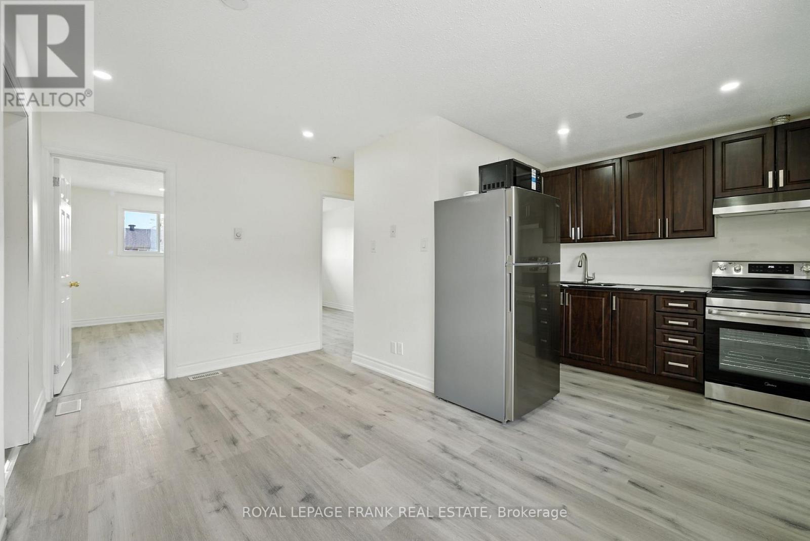 












2 - 88 MARY STREET W

,
Kawartha Lakes (Lindsay),




Ontario
K9V5G3

