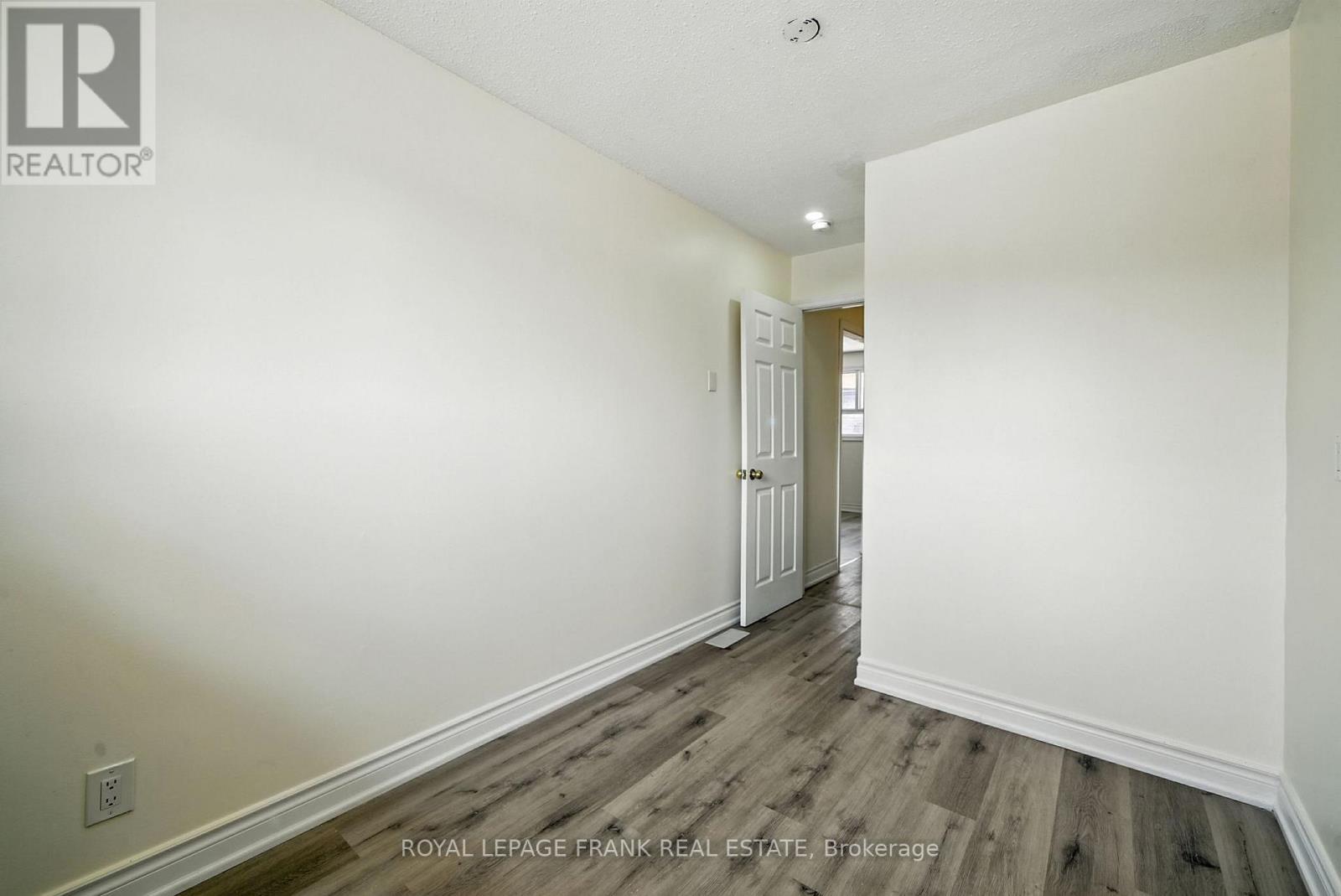 












2 - 88 MARY STREET W

,
Kawartha Lakes (Lindsay),




Ontario
K9V5G3

