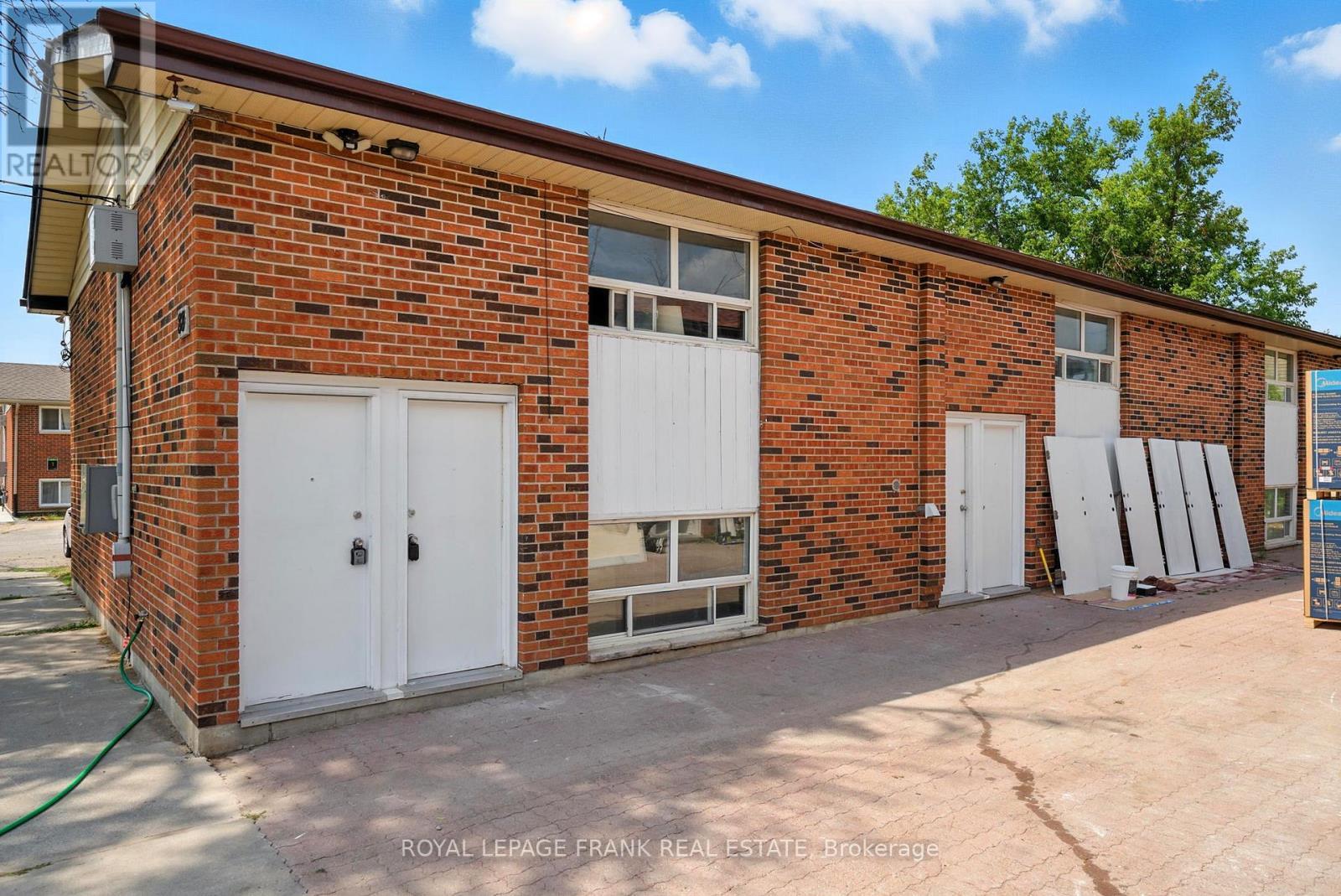 












2 - 88 MARY STREET W

,
Kawartha Lakes (Lindsay),




Ontario
K9V5G3

