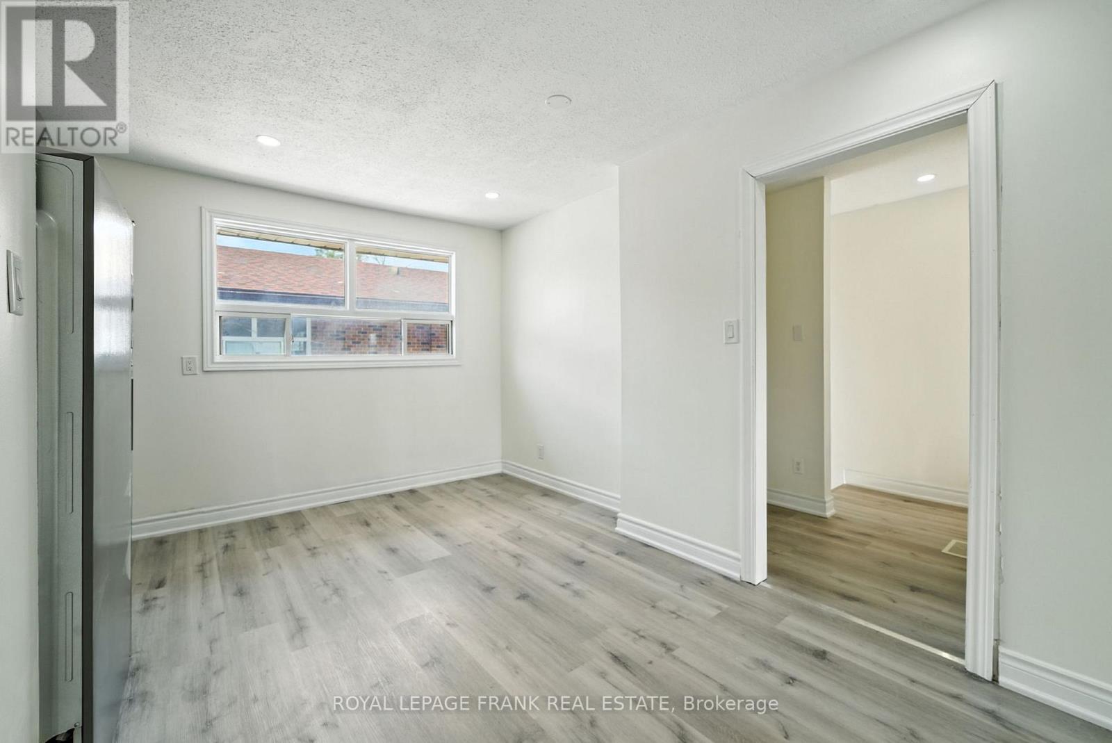 












2 - 88 MARY STREET W

,
Kawartha Lakes (Lindsay),




Ontario
K9V5G3

