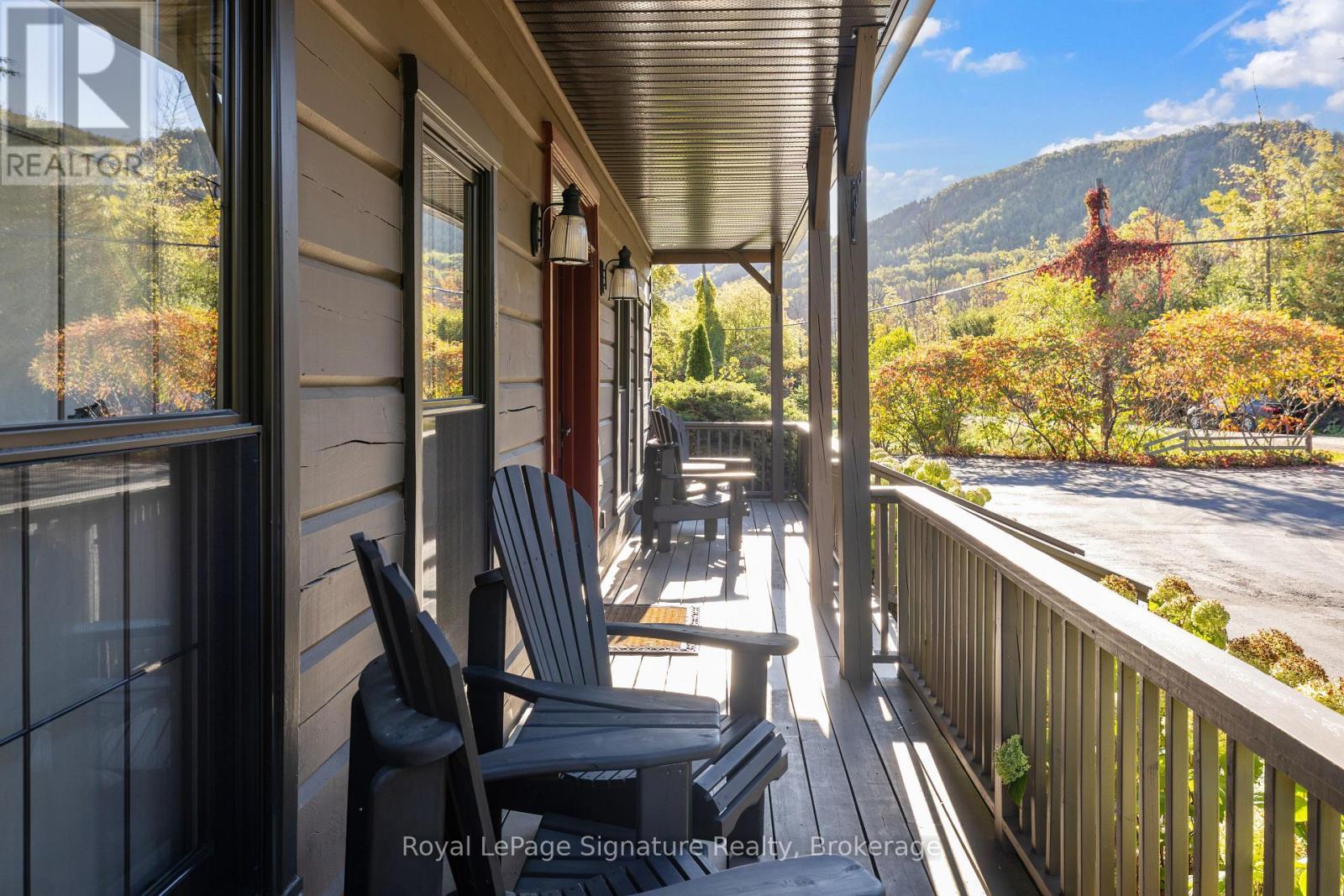 












133 OLD LAKESHORE ROAD

,
Blue Mountains,




Ontario
N0H1J0

