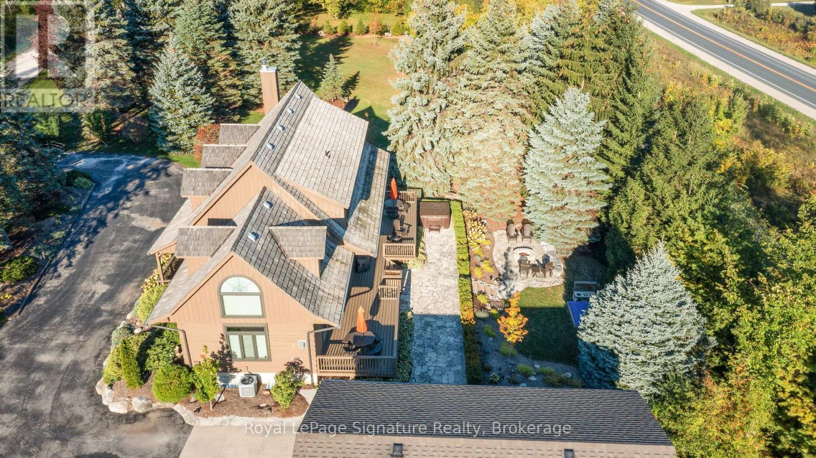 












133 OLD LAKESHORE ROAD

,
Blue Mountains,




Ontario
N0H1J0

