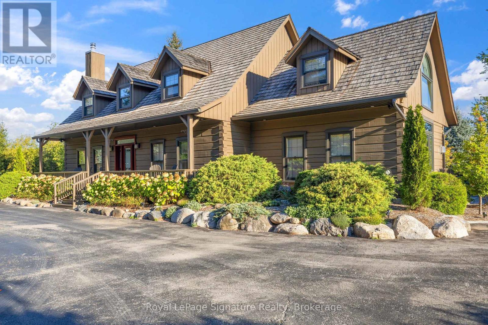 












133 OLD LAKESHORE ROAD

,
Blue Mountains,




Ontario
N0H1J0

