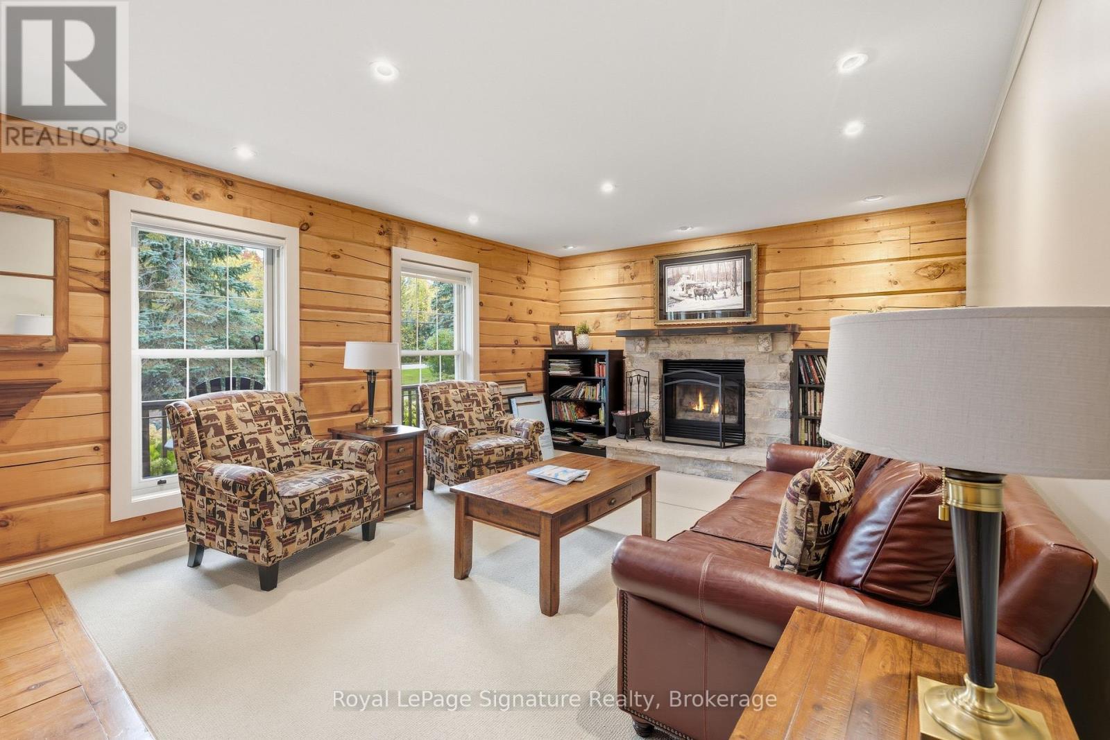 












133 OLD LAKESHORE ROAD

,
Blue Mountains,




Ontario
N0H1J0


