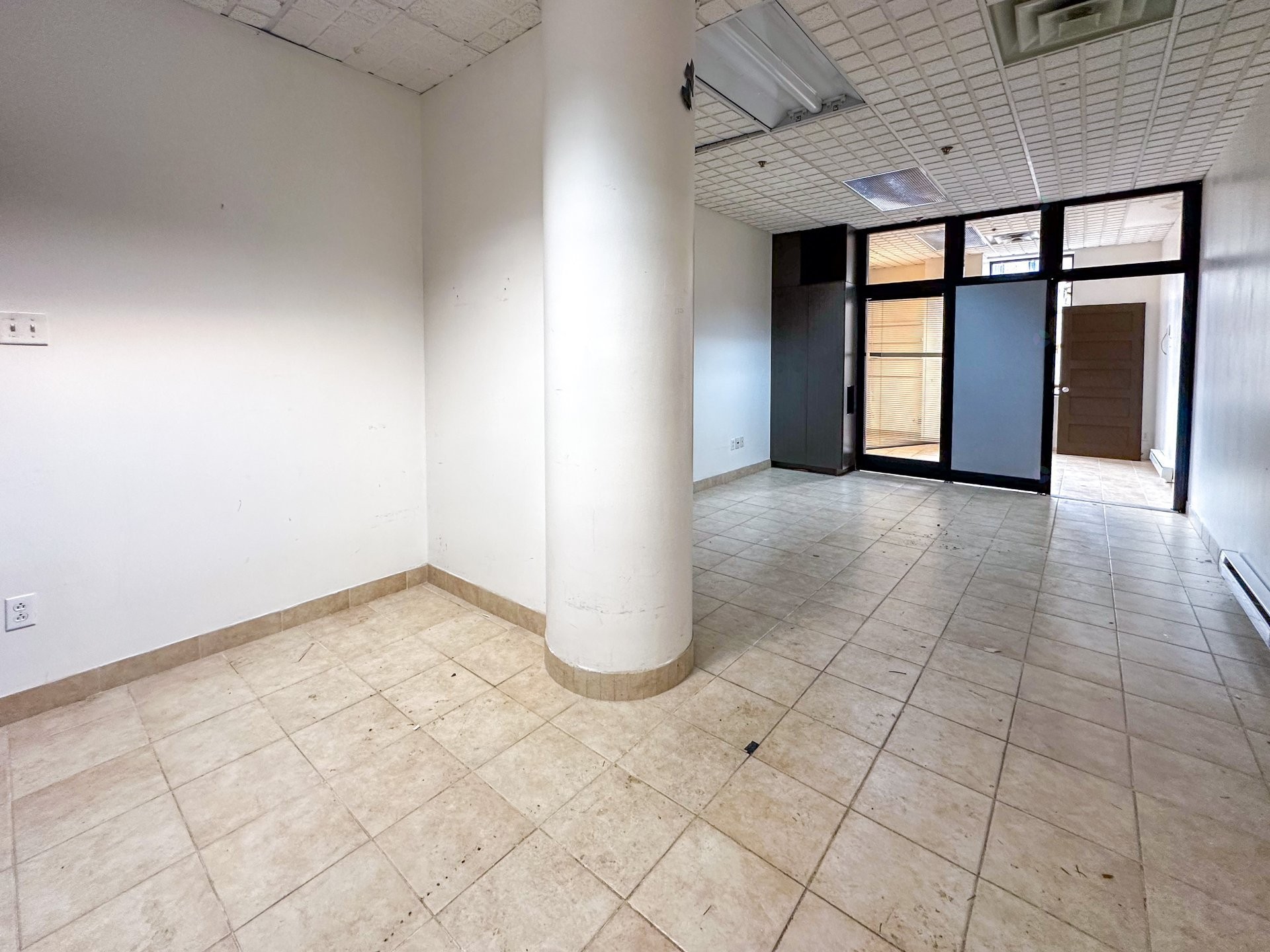 









1111


Rue St-Urbain

, M04,
Montréal (Ville-Marie),




QC
H2Z1Y6

