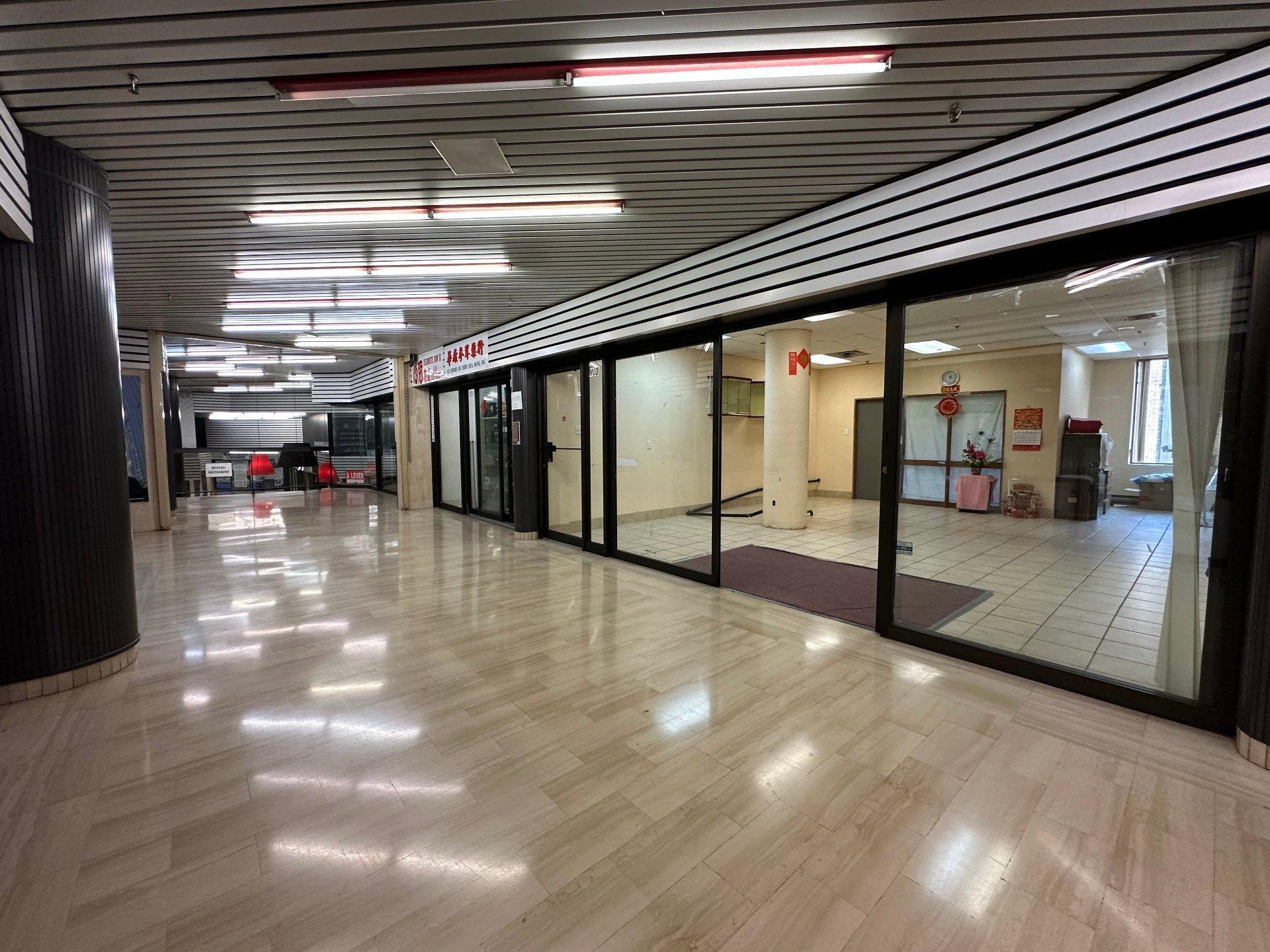 









1111


Rue St-Urbain

, M03,
Montréal (Ville-Marie),




QC
H2Z1Y6

