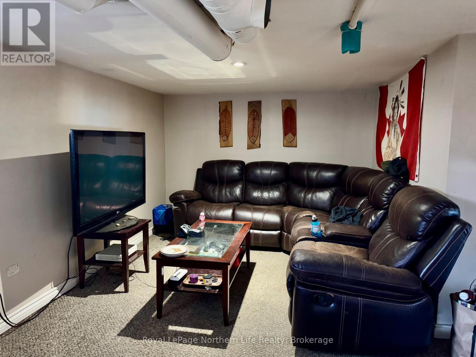 












1107 ALGONQUIN AVENUE

,
North Bay (West End),




Ontario
P1B4Y1

