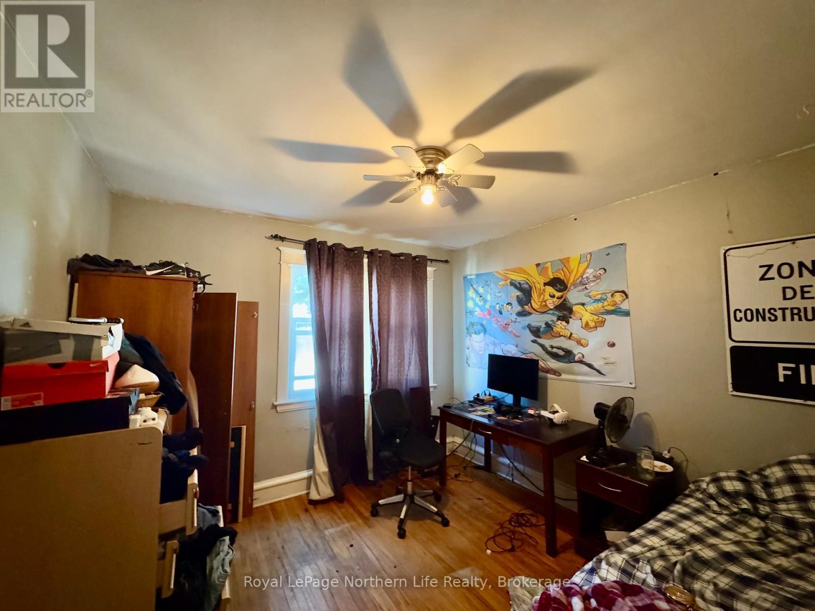 












1107 ALGONQUIN AVENUE

,
North Bay (West End),




Ontario
P1B4Y1

