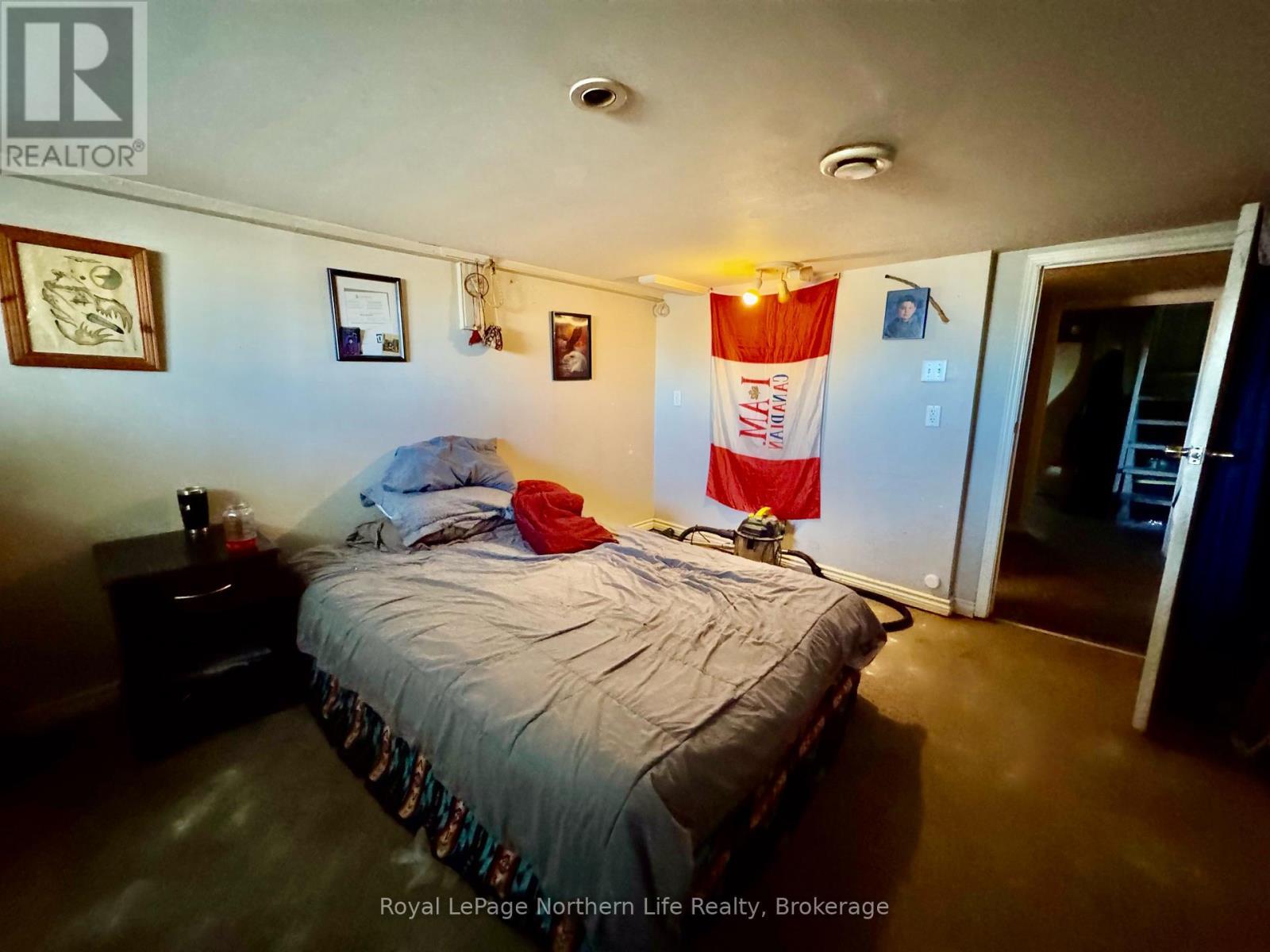 












1107 ALGONQUIN AVENUE

,
North Bay (West End),




Ontario
P1B4Y1

