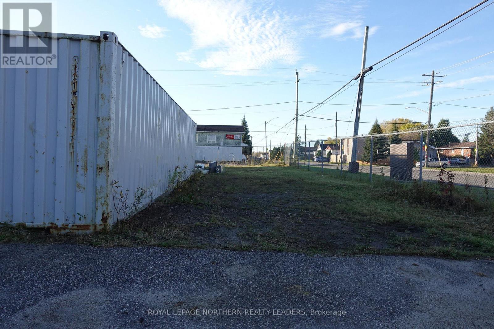 












1034 POWER AVENUE

,
Timmins (MTJ - Main Area),




Ontario
P4N3Y7

