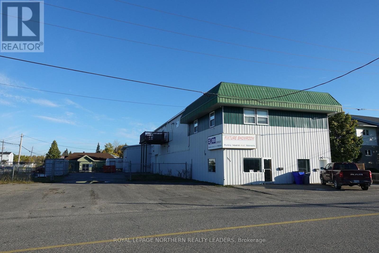












1034 POWER AVENUE

,
Timmins (MTJ - Main Area),




Ontario
P4N3Y7

