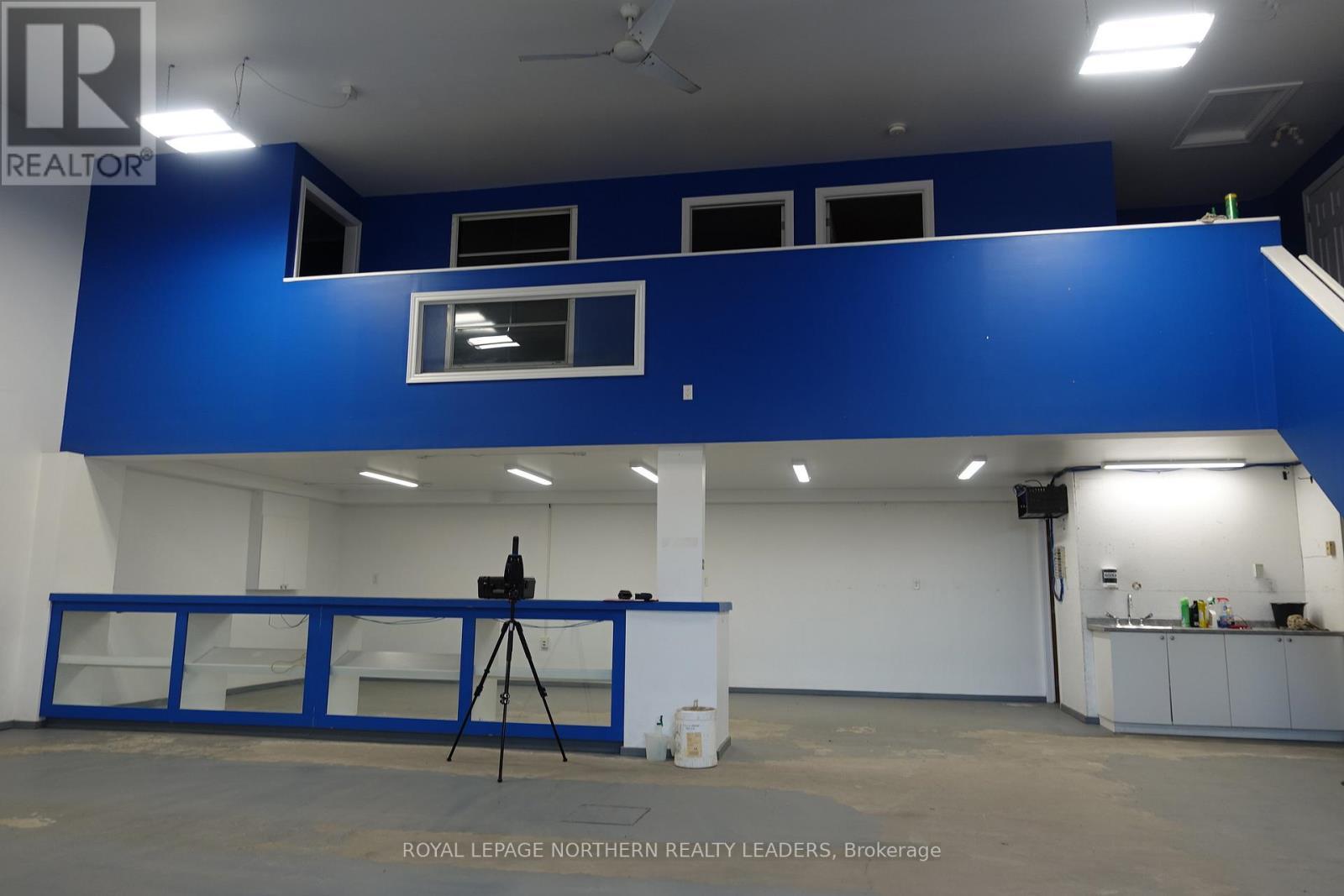 












1034 POWER AVENUE

,
Timmins (MTJ - Main Area),




Ontario
P4N3Y7

