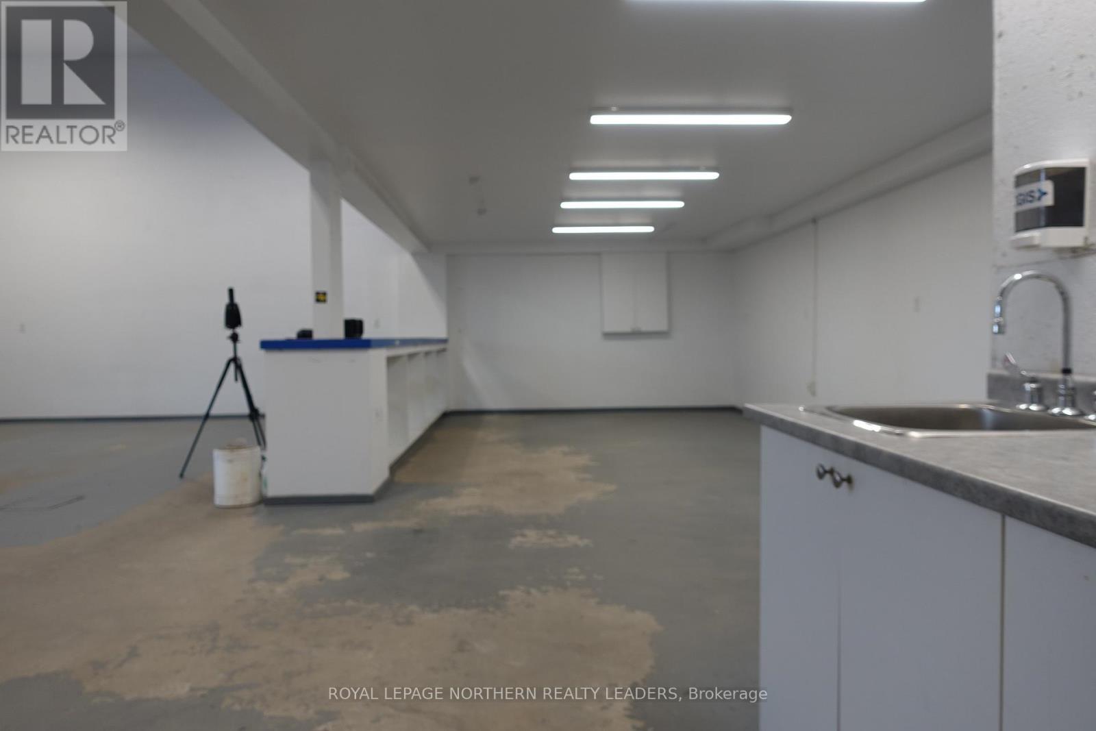 












1034 POWER AVENUE

,
Timmins (MTJ - Main Area),




Ontario
P4N3Y7

