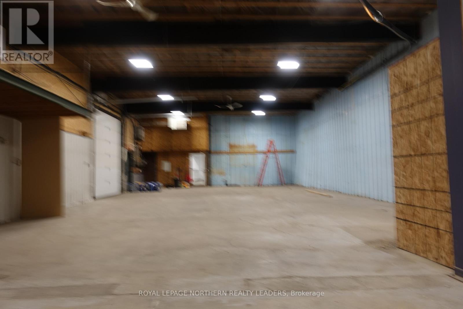 












1034 POWER AVENUE

,
Timmins (MTJ - Main Area),




Ontario
P4N3Y7

