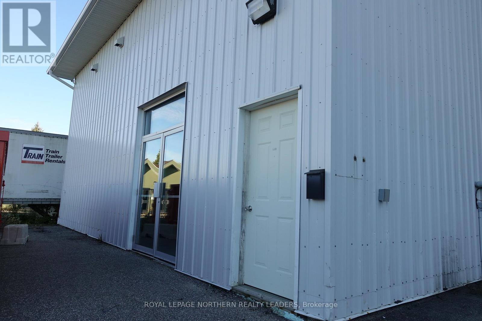 












1034 POWER AVENUE

,
Timmins (MTJ - Main Area),




Ontario
P4N3Y7

