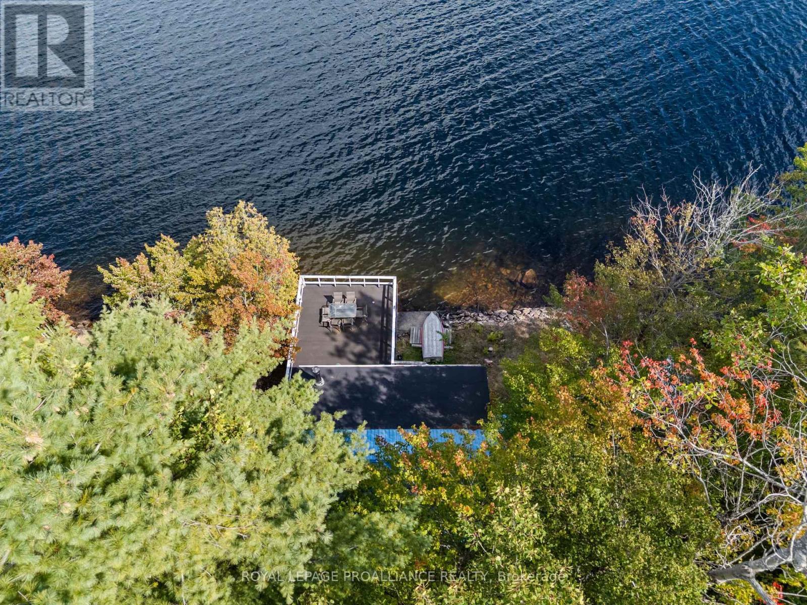 












17547 HIGHWAY 41

,
Addington Highlands (Addington Highlands),




Ontario
K0H1K0

