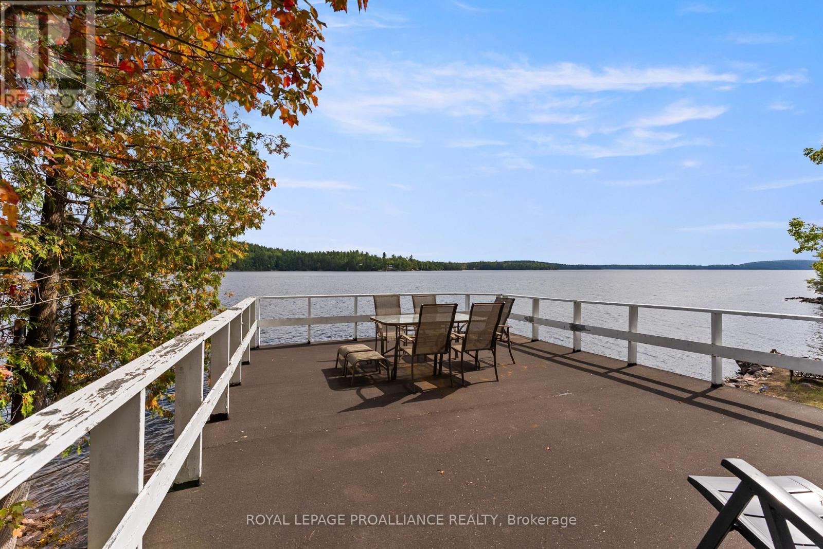 












17547 HIGHWAY 41

,
Addington Highlands (Addington Highlands),




Ontario
K0H1K0

