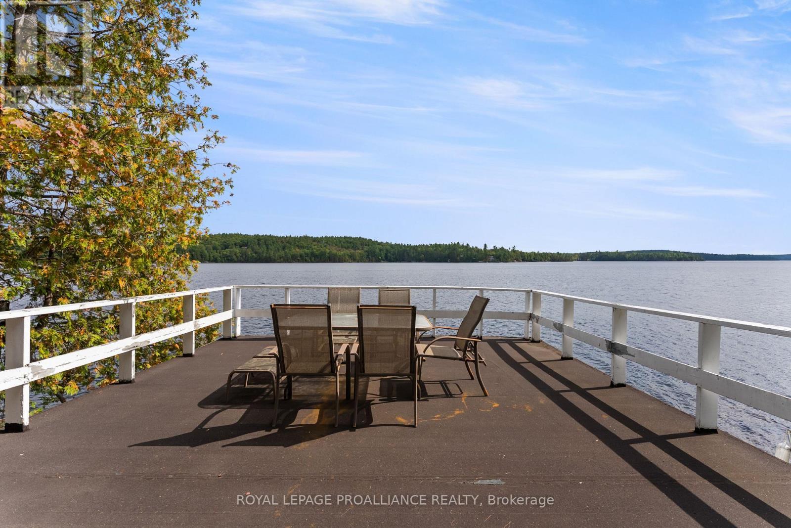 












17547 HIGHWAY 41

,
Addington Highlands (Addington Highlands),




Ontario
K0H1K0

