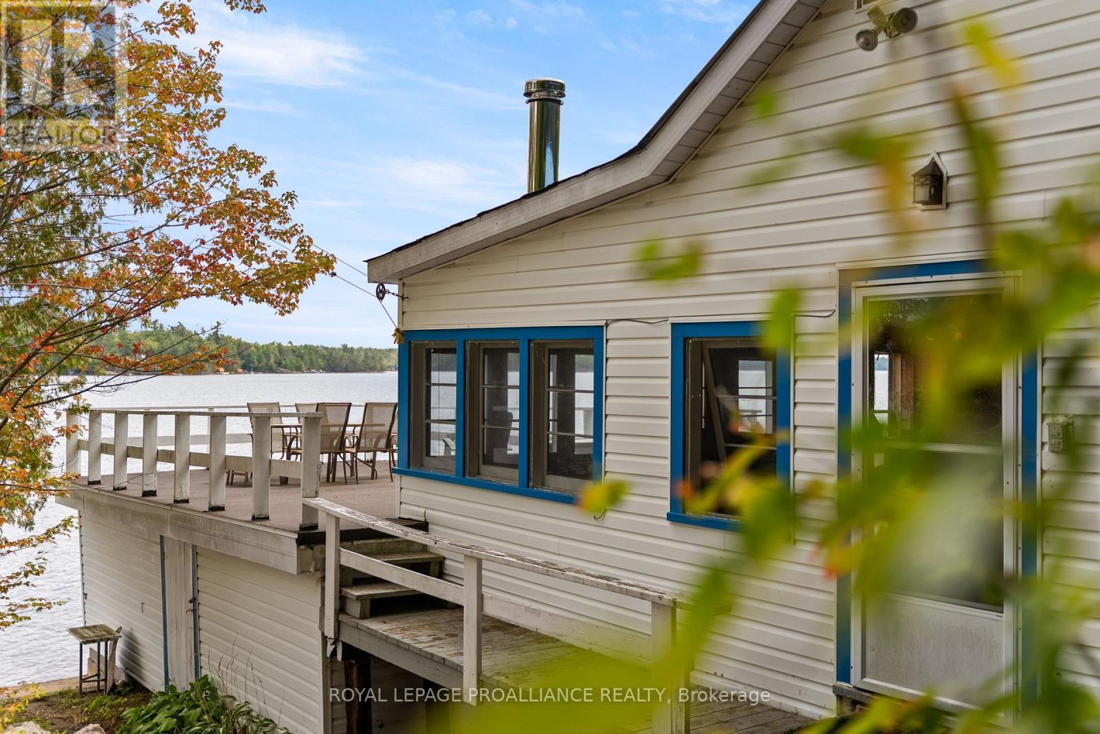 












17547 HIGHWAY 41

,
Addington Highlands (Addington Highlands),




Ontario
K0H1K0

