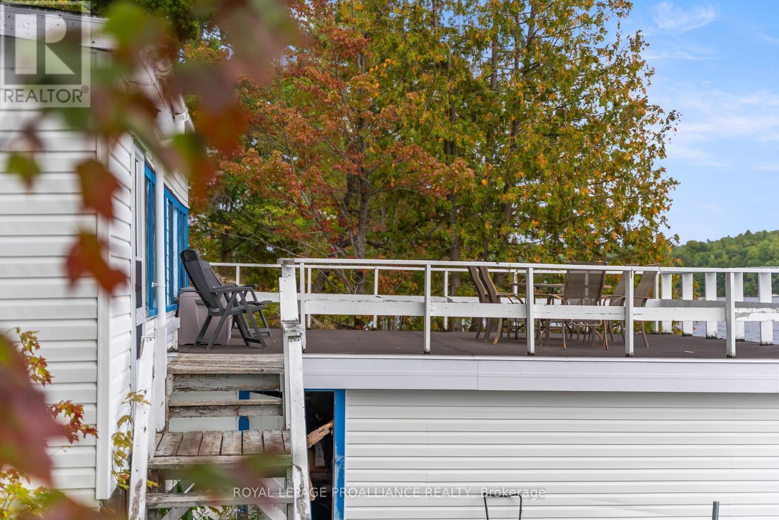 












17547 HIGHWAY 41

,
Addington Highlands (Addington Highlands),




Ontario
K0H1K0

