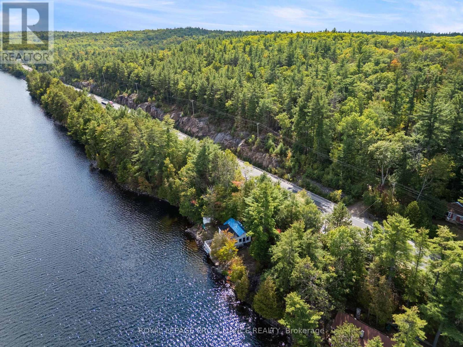 












17547 HIGHWAY 41

,
Addington Highlands (Addington Highlands),




Ontario
K0H1K0

