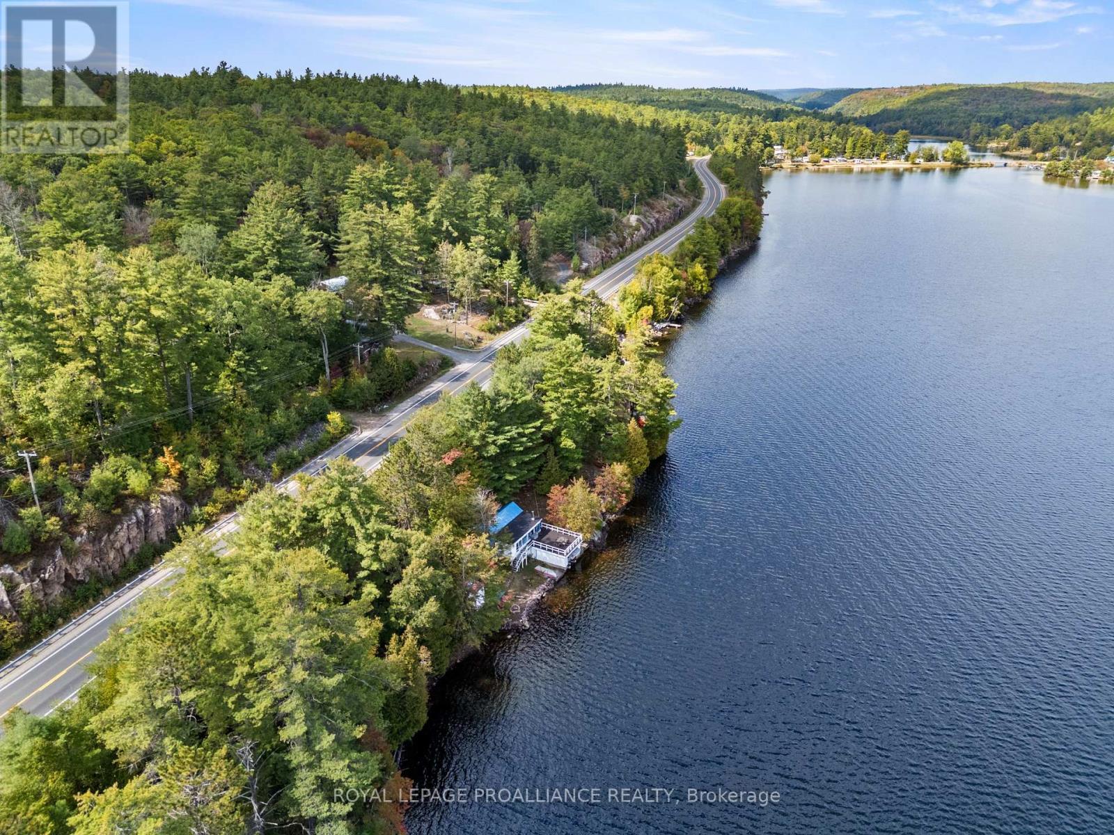 












17547 HIGHWAY 41

,
Addington Highlands (Addington Highlands),




Ontario
K0H1K0

