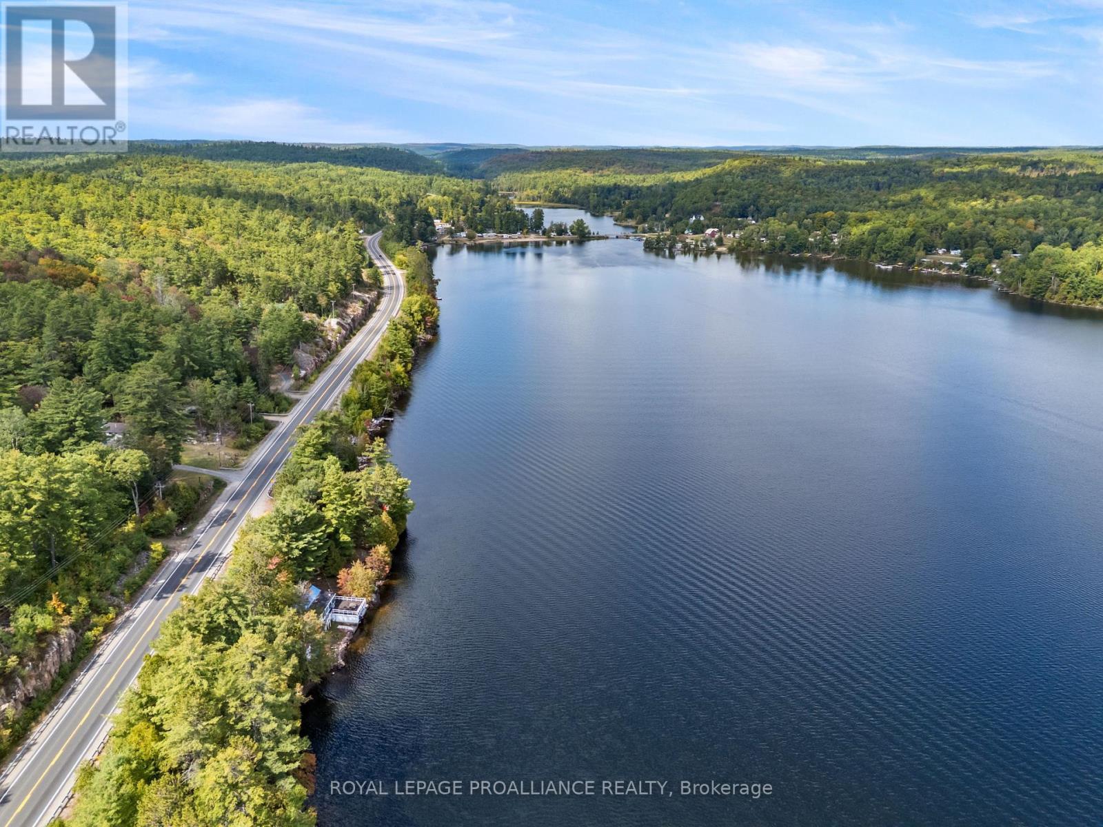 












17547 HIGHWAY 41

,
Addington Highlands (Addington Highlands),




Ontario
K0H1K0

