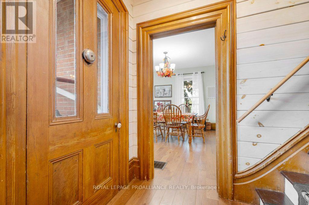 












1423 BLESSINGTON ROAD

,
Belleville (Thurlow Ward),




Ontario
K0K1V0

