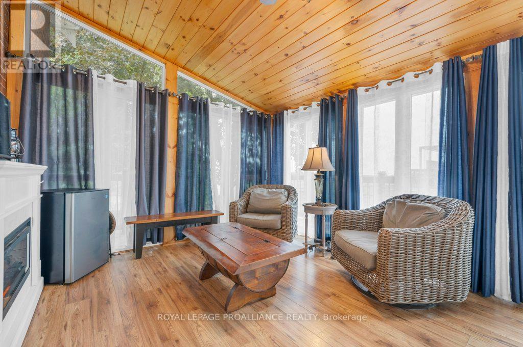 












1423 BLESSINGTON ROAD

,
Belleville (Thurlow Ward),




Ontario
K0K1V0

