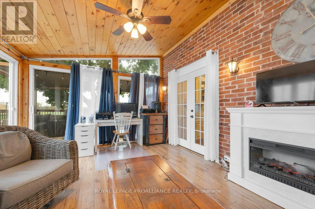 












1423 BLESSINGTON ROAD

,
Belleville (Thurlow Ward),




Ontario
K0K1V0

