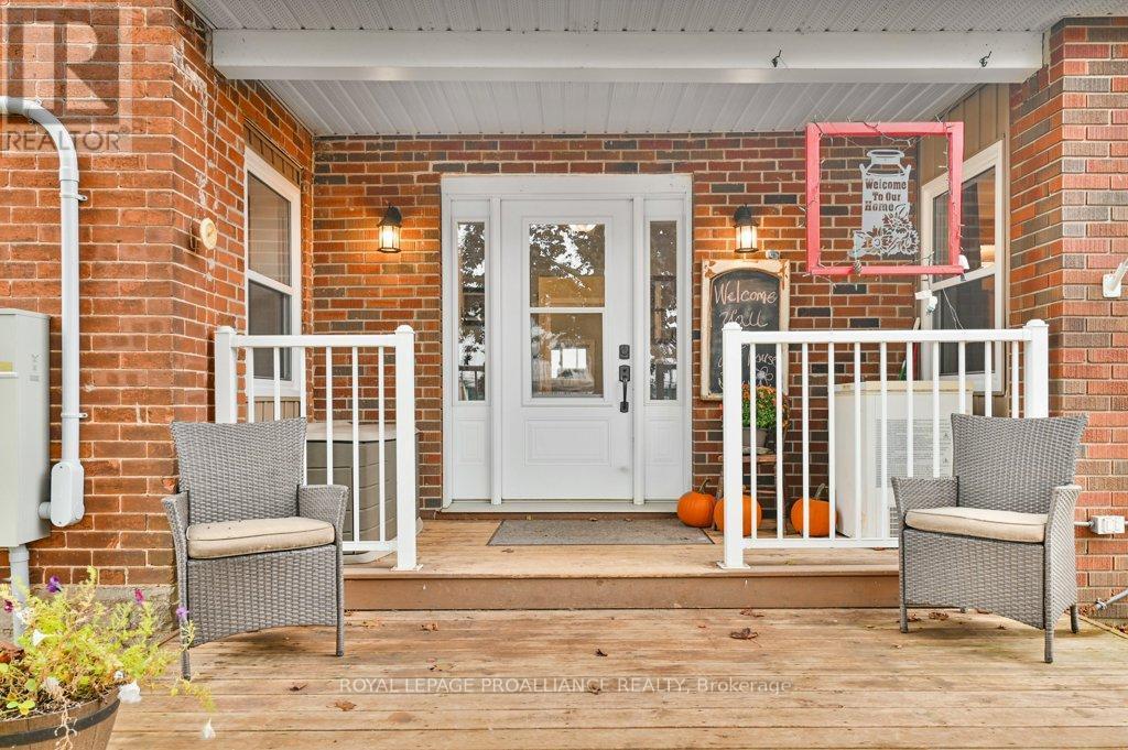 












1423 BLESSINGTON ROAD

,
Belleville (Thurlow Ward),




Ontario
K0K1V0

