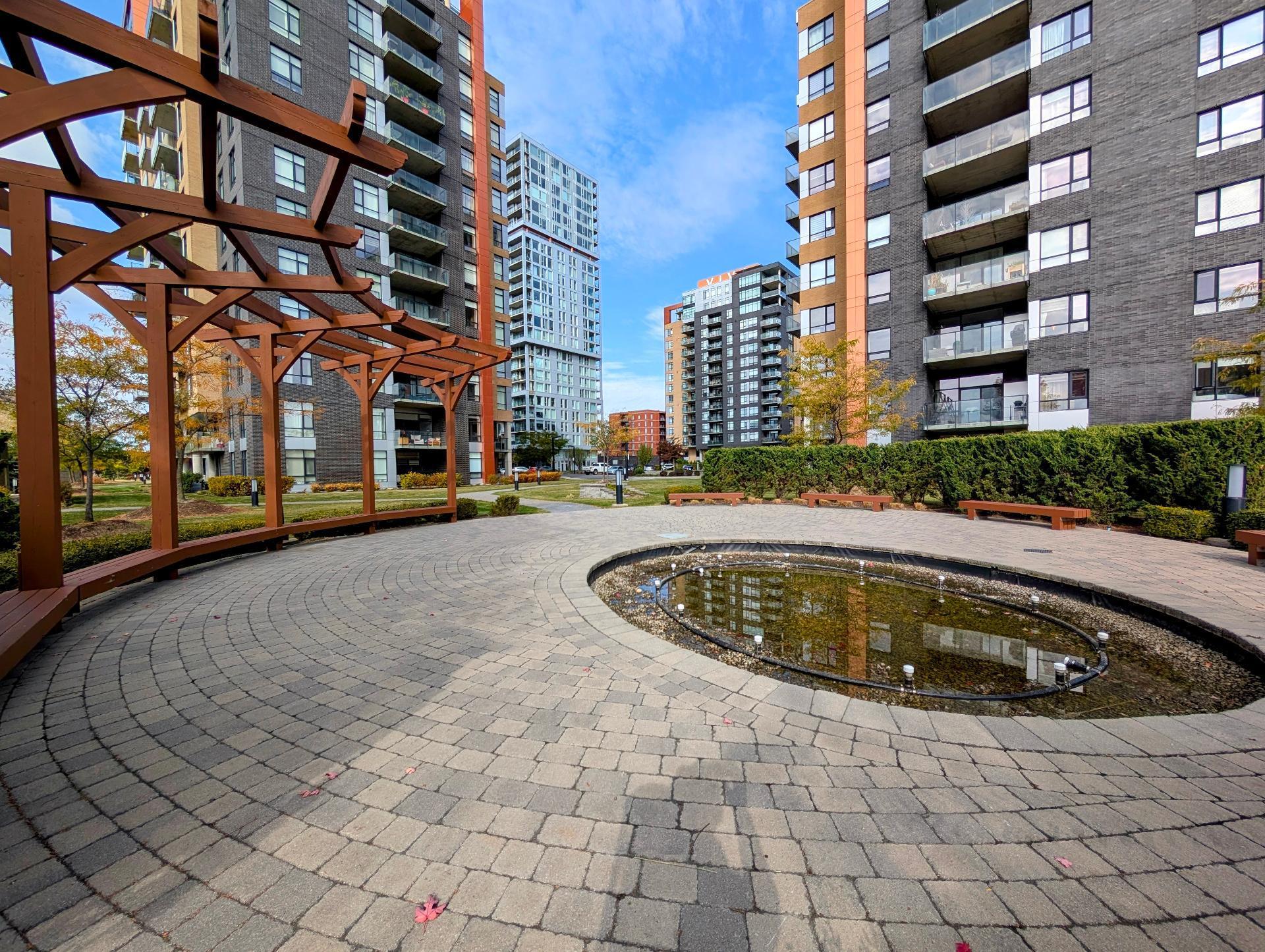 









2875


Av. du Cosmodôme

, 1003,
Laval (Chomedey),




QC
H7T0E3

