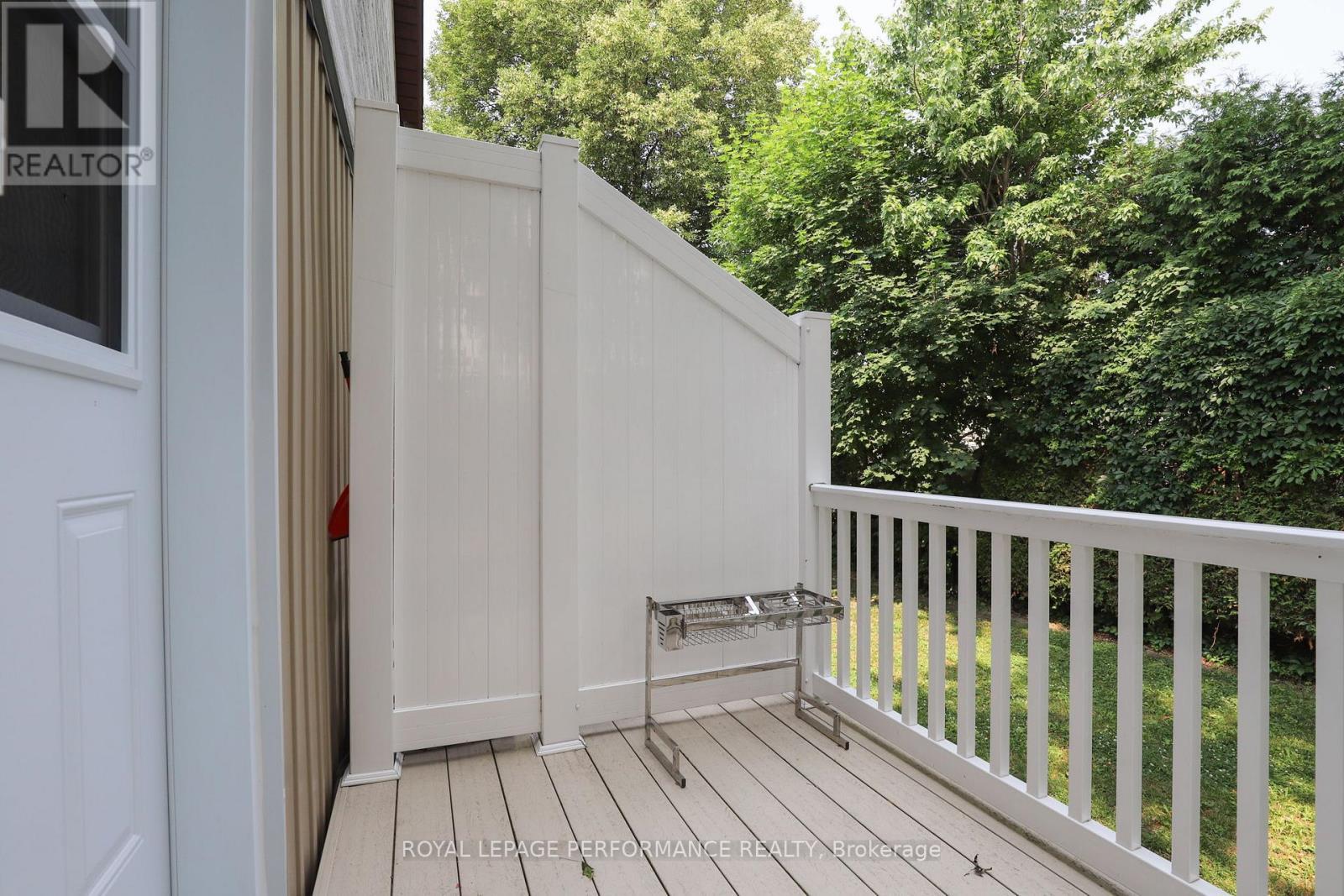 












A - 2 LOVELL LANE

,
Ottawa,




Ontario
K2H9B6

