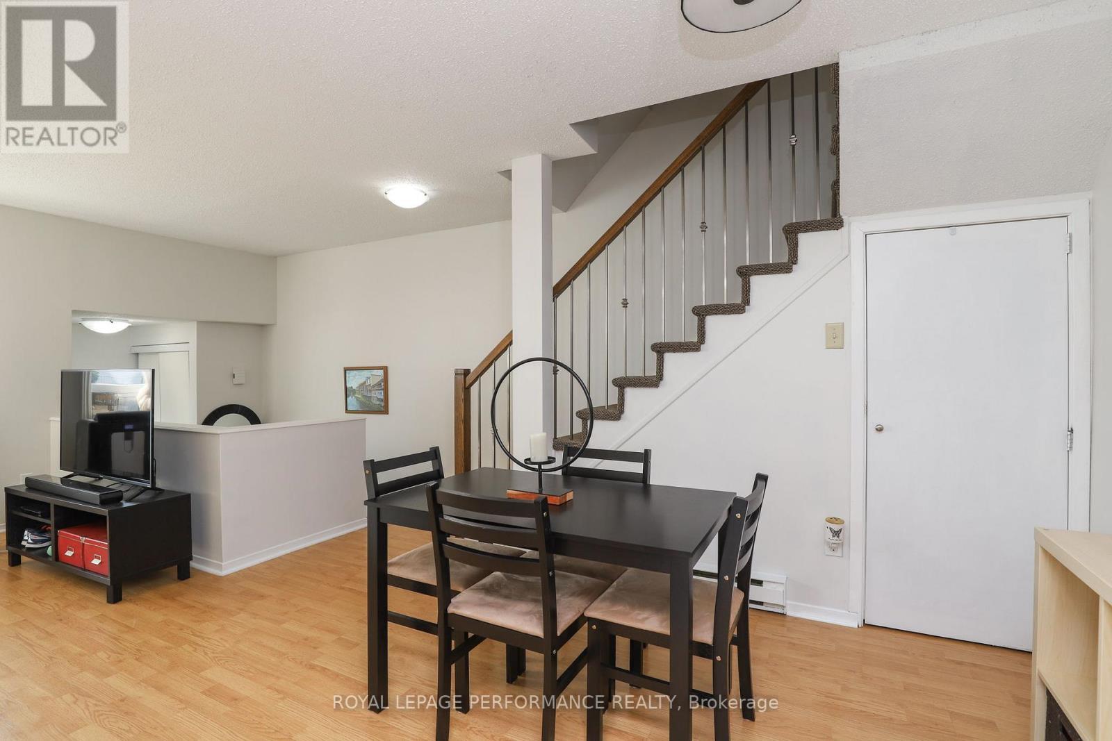 












A - 2 LOVELL LANE

,
Ottawa,




Ontario
K2H9B6

