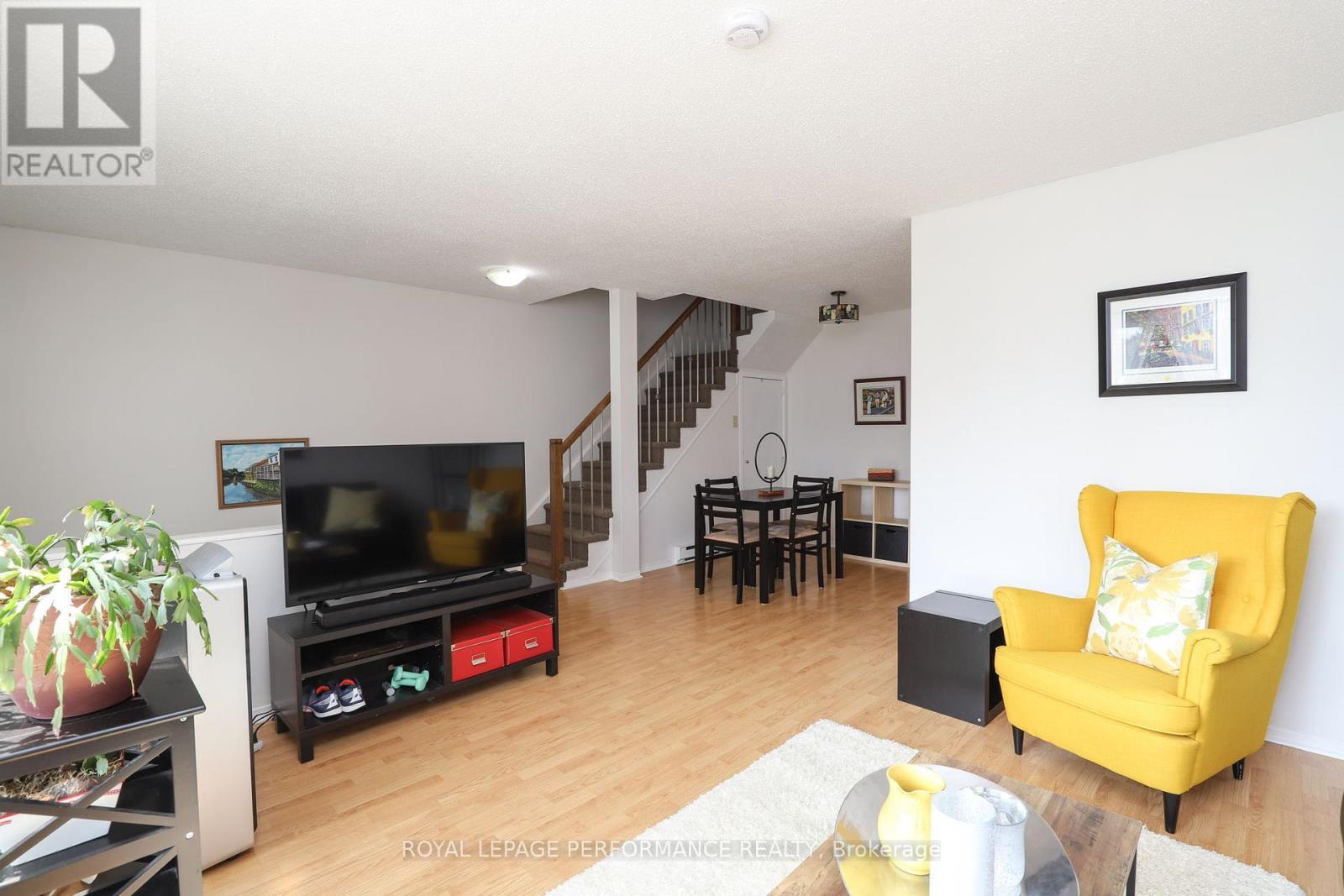 












A - 2 LOVELL LANE

,
Ottawa,




Ontario
K2H9B6

