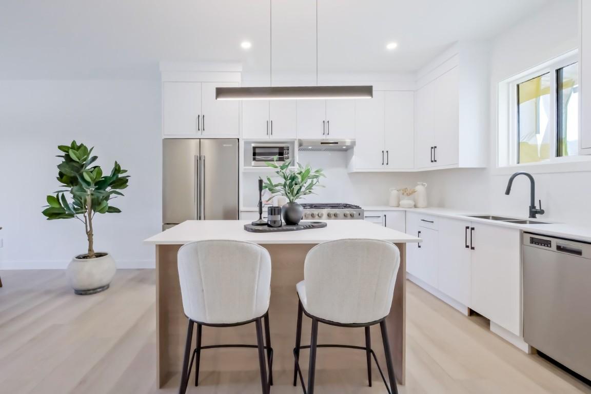 









4601


97th

Street, 14,
Osoyoos,




BC
V0H 1V1

