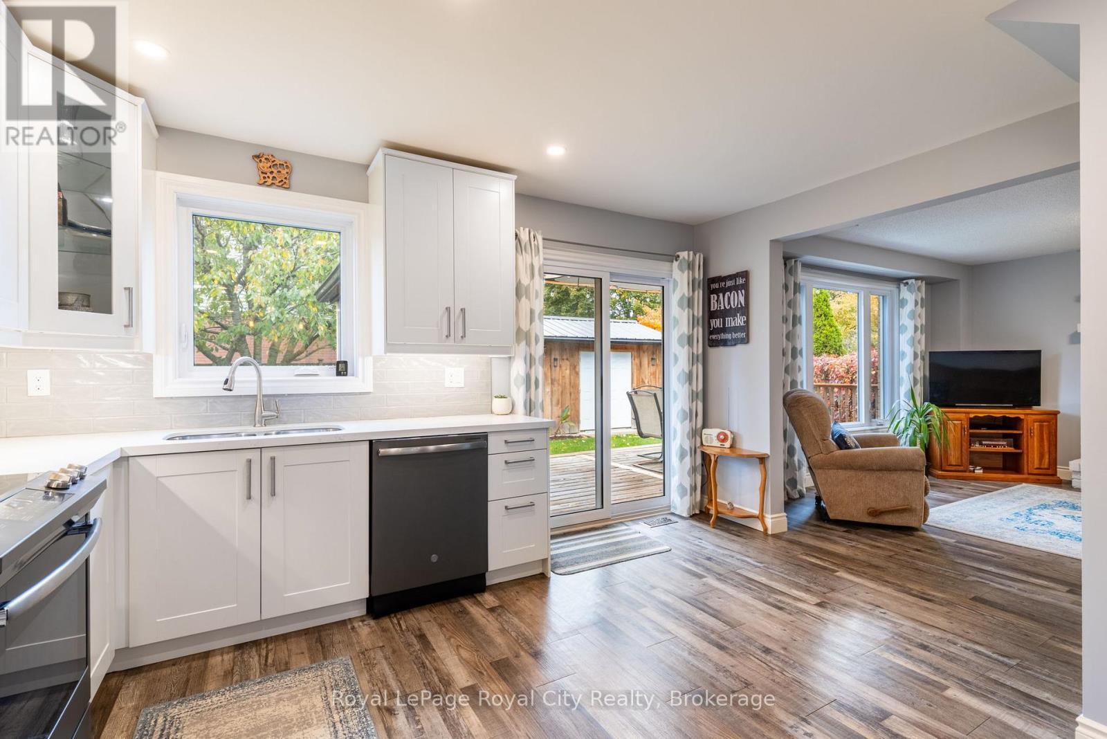 












118 STIRLING MACGREGOR DRIVE

,
Cambridge,




Ontario
N1S4T4

