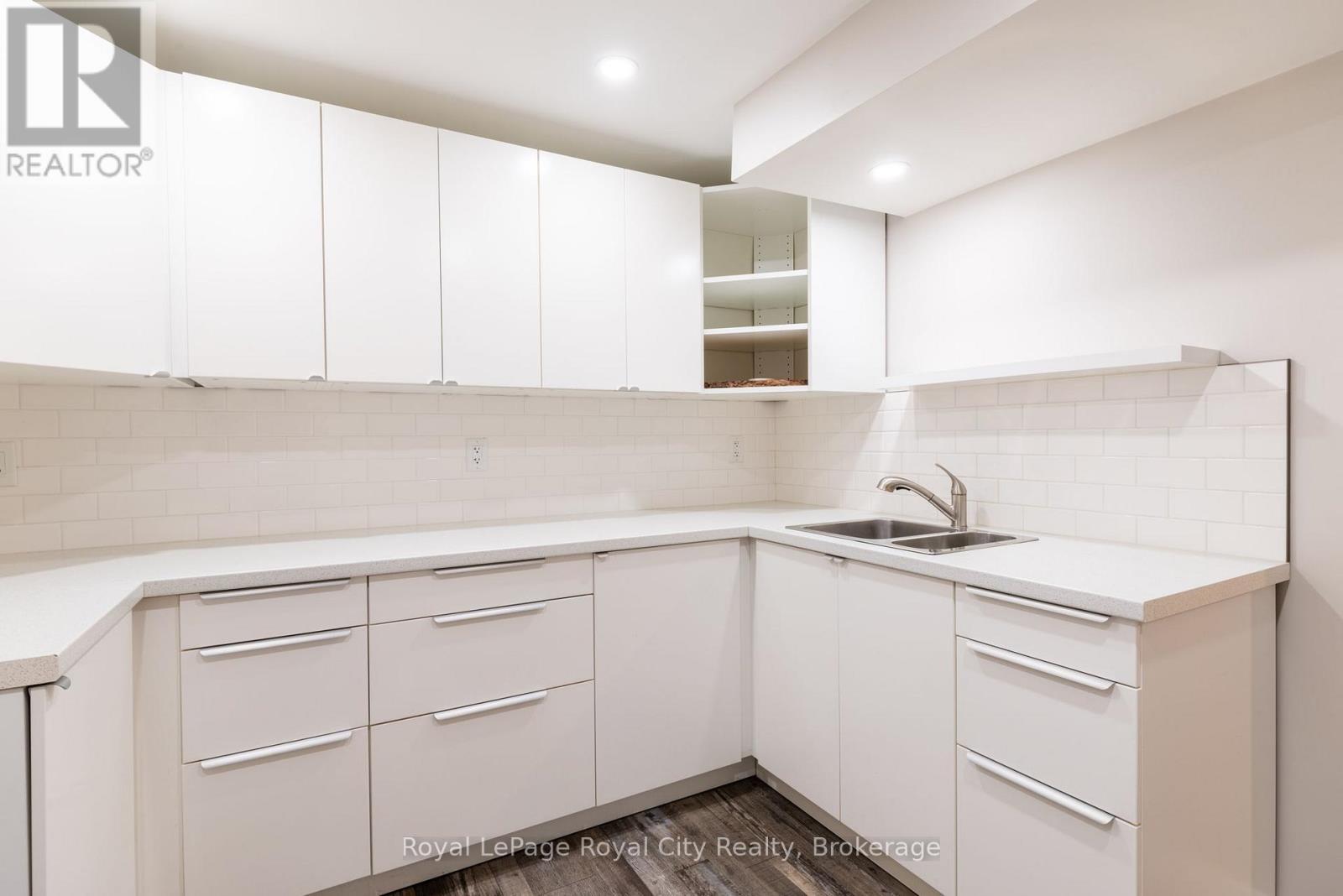 












118 STIRLING MACGREGOR DRIVE

,
Cambridge,




Ontario
N1S4T4

