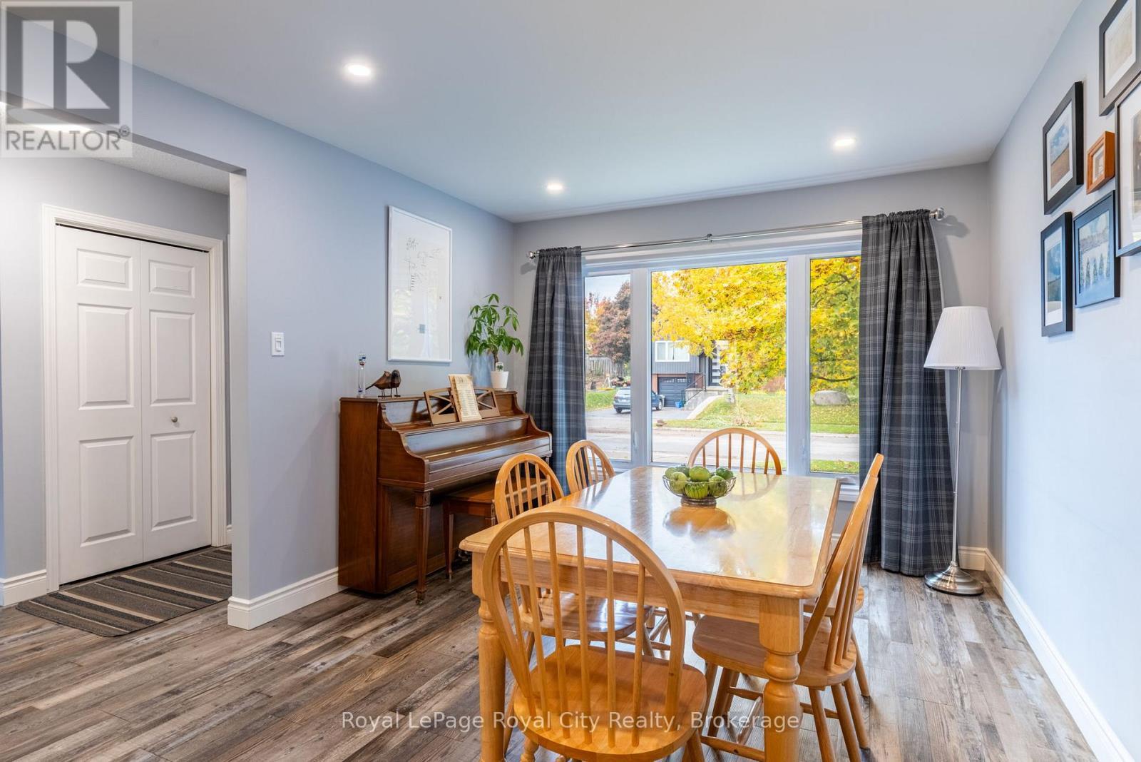 












118 STIRLING MACGREGOR DRIVE

,
Cambridge,




Ontario
N1S4T4

