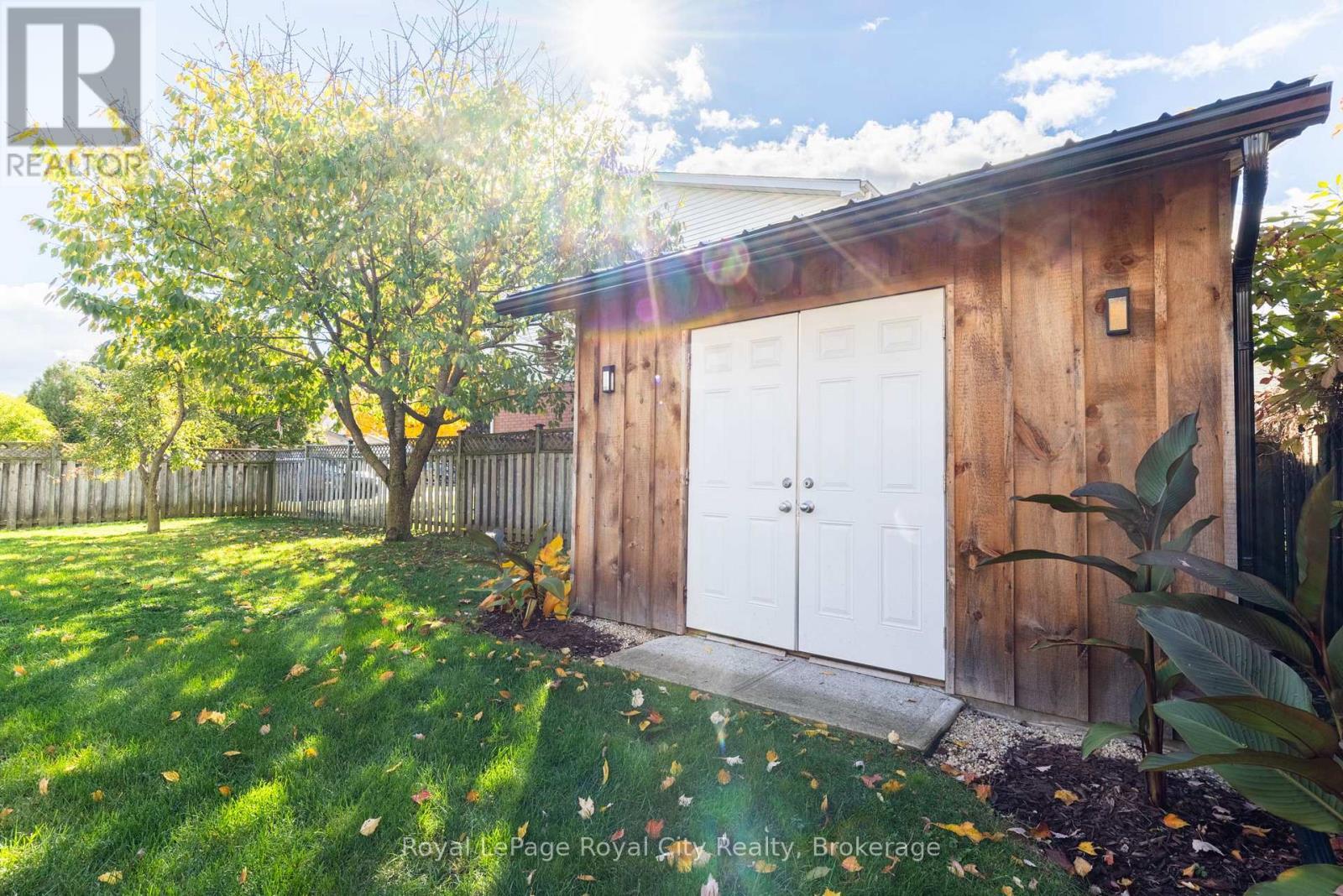 












118 STIRLING MACGREGOR DRIVE

,
Cambridge,




Ontario
N1S4T4

