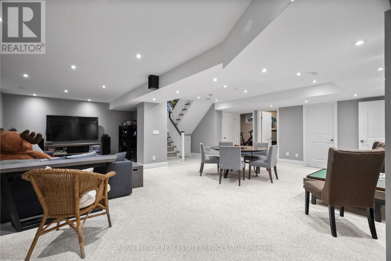 












132 STRATH AVENUE

,
Toronto,




Ontario
M8X1R5

