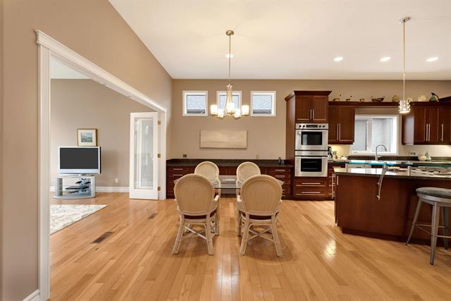 









101


Litchfield

BLVD, 15,
Winnipeg,




MB
R3P 2R4

