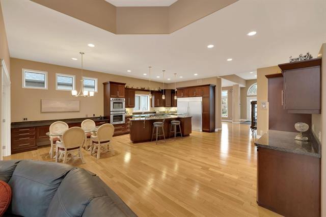 









101


Litchfield

BLVD, 15,
Winnipeg,




MB
R3P 2R4

