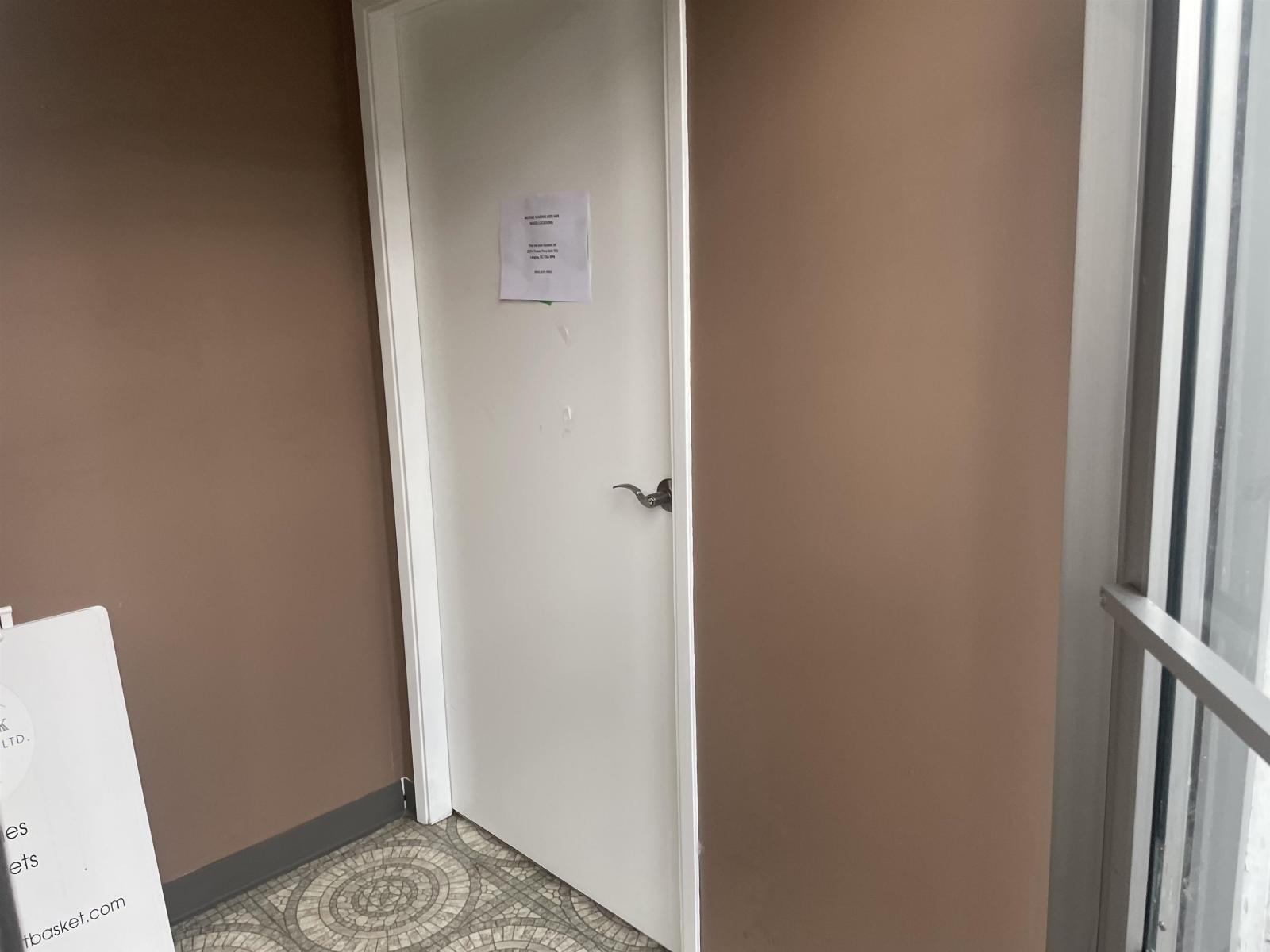 












7 15240 THRIFT AVENUE

,
White Rock,




British Columbia
V4B2L1

